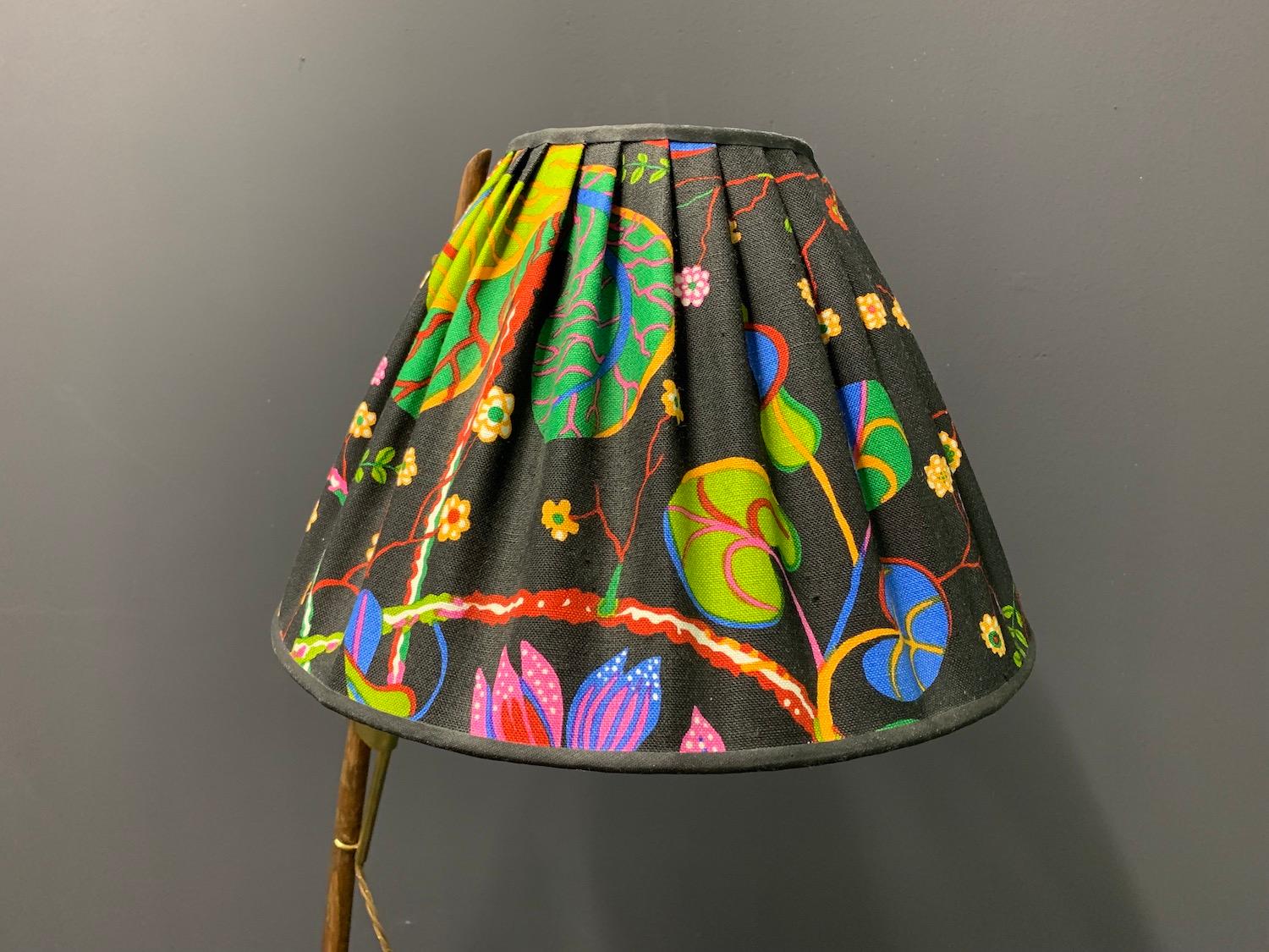Merveilleuse et rare variante du célèbre lampadaire Dornstab en vente 7