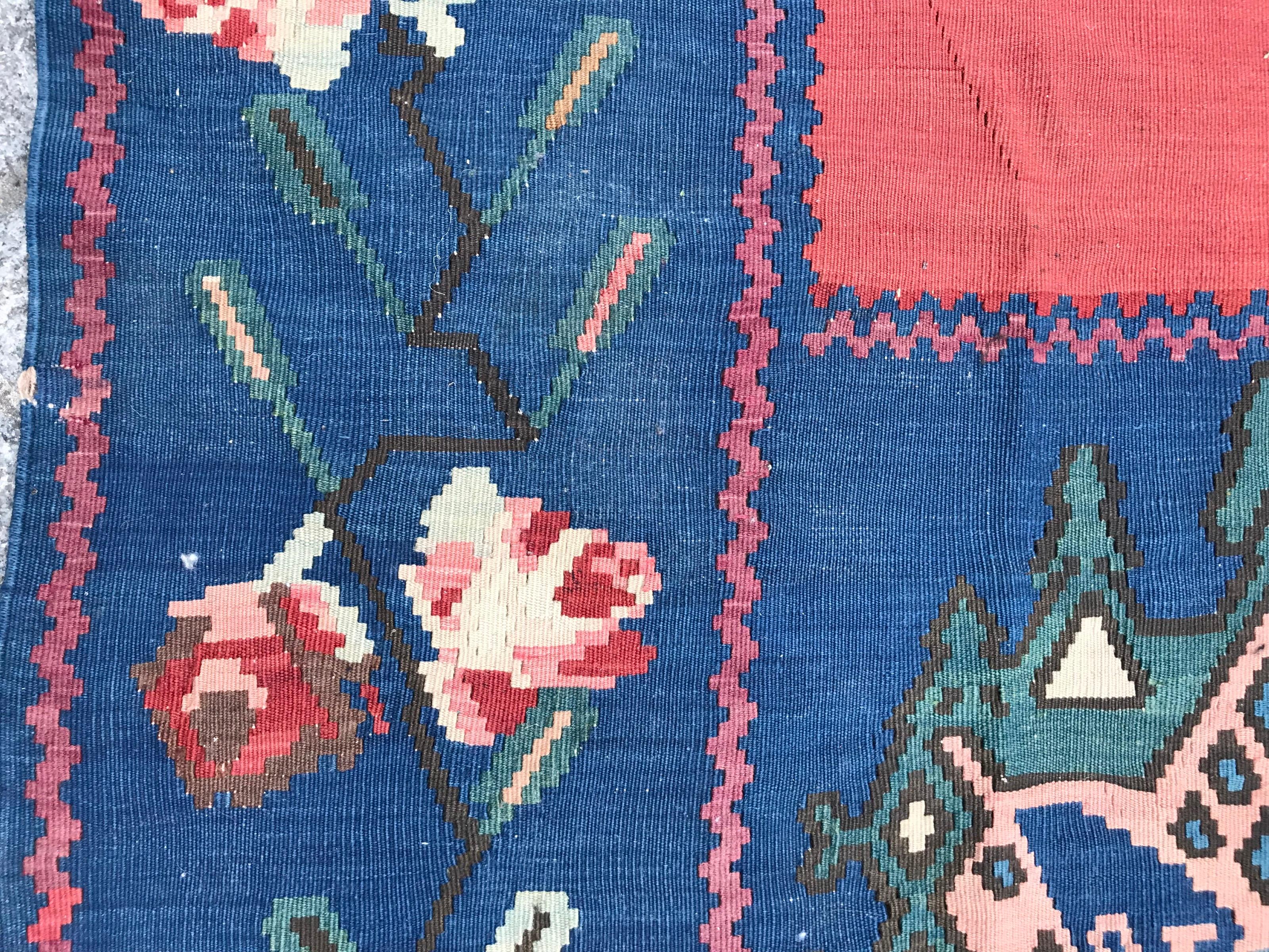Tissé à la main Merveilleux tapis plat arménien ancien Kilim de Karabagh en vente