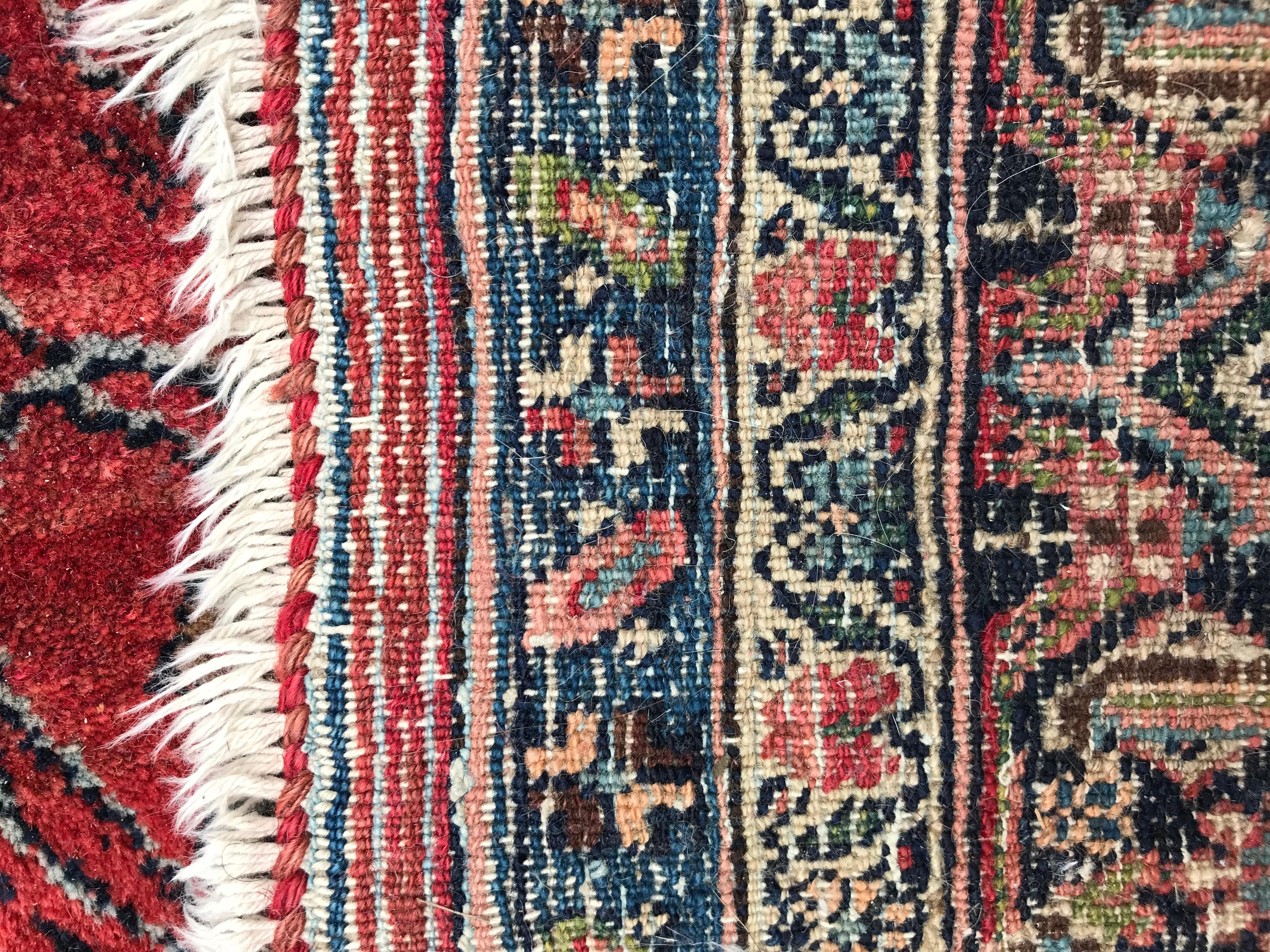 Wunderschöner antiker Bijar-Teppich im Angebot 4