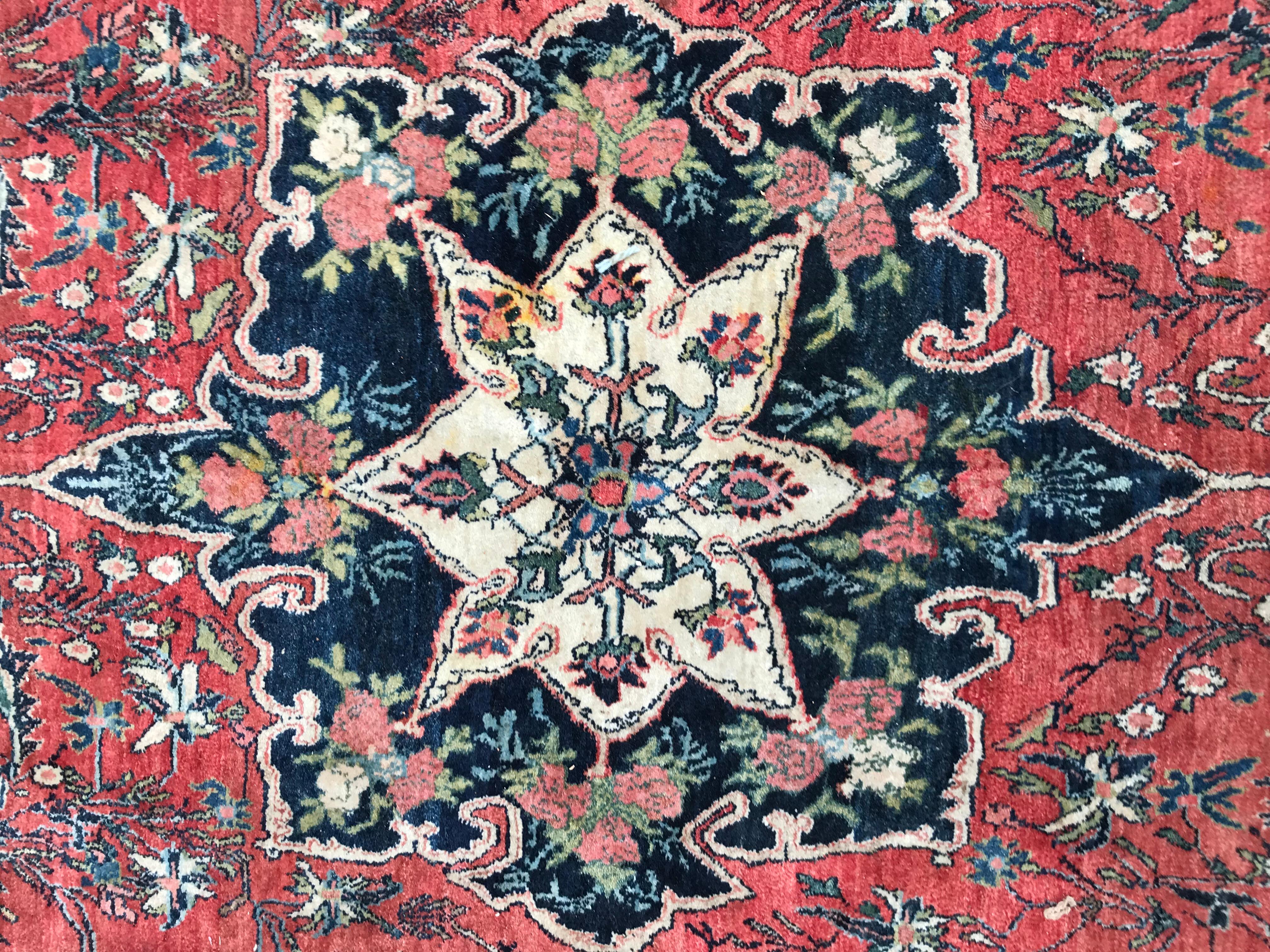 Wunderschöner antiker Bijar-Teppich (Asiatisch) im Angebot