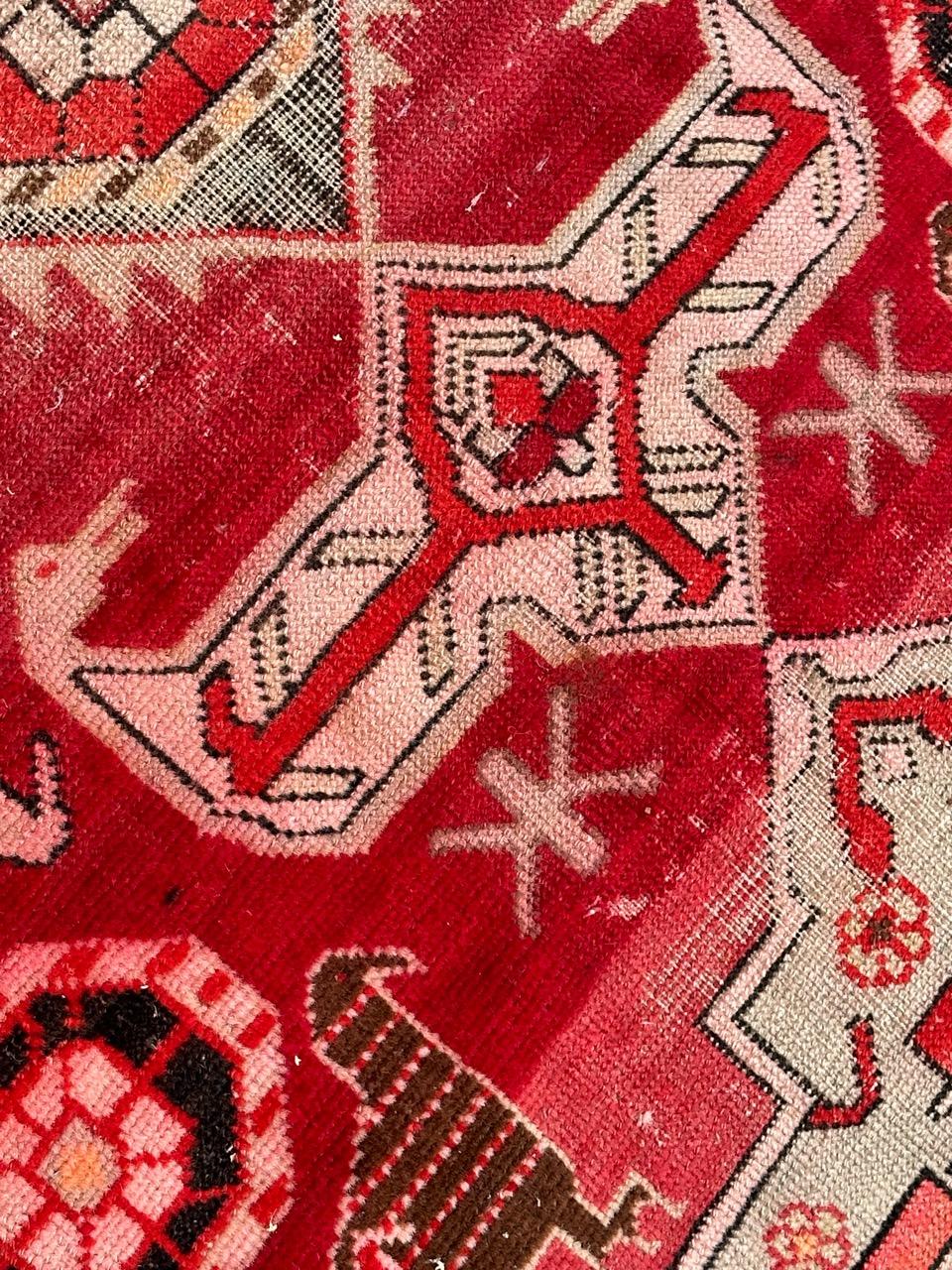 Merveilleux long tapis de couloir caucasien ancien Karabagh en vente 3
