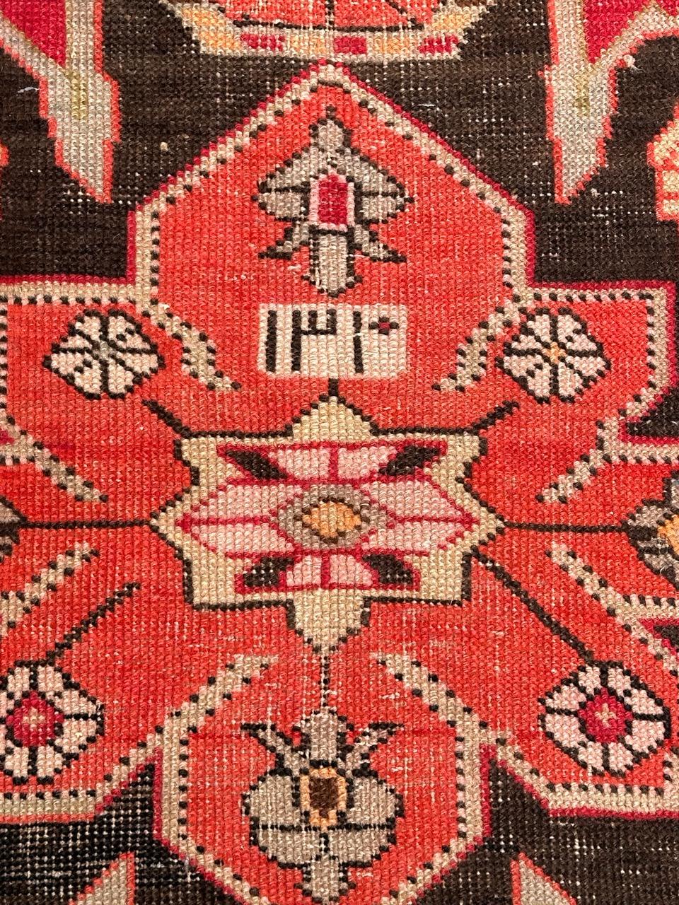 Arménien Merveilleux long tapis de couloir caucasien ancien Karabagh en vente