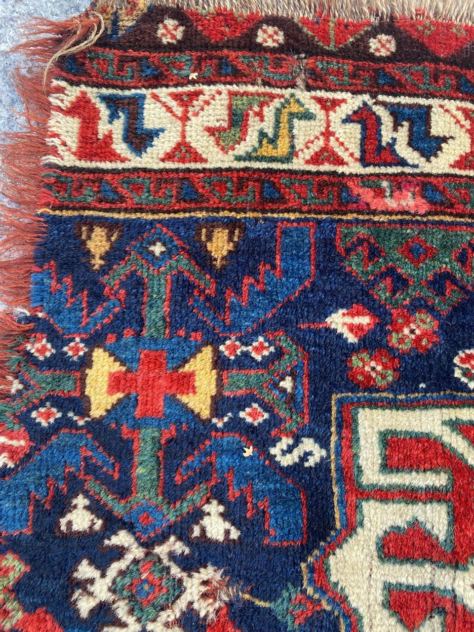 Very pretty and rare collectible 19th century bag face ghashghai rug with beautiful tribal geometrical design and nice natural colors, entirely and finely hand knotted with wool velvet on wool foundation.

✨✨✨
