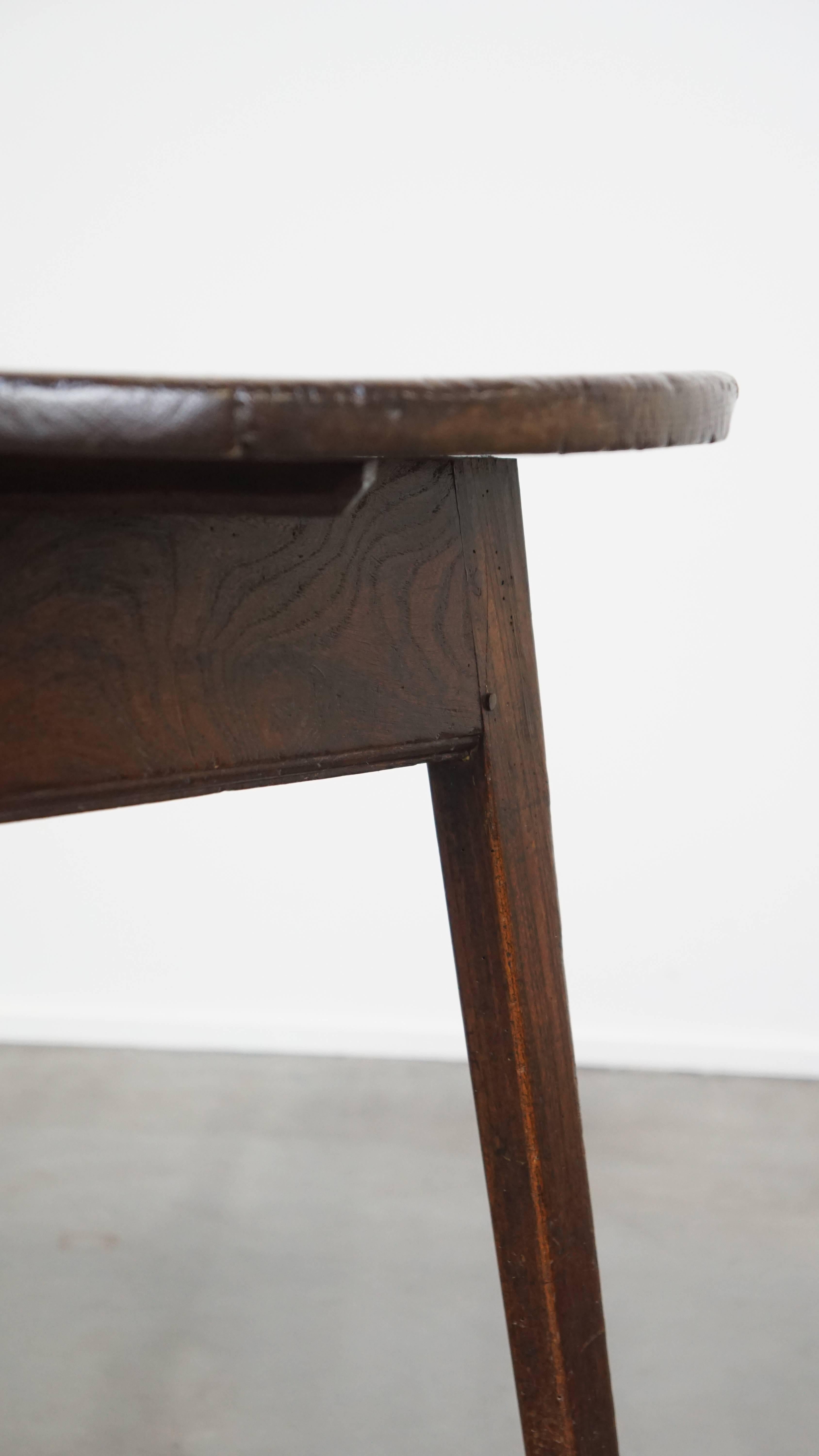Merveilleuse table de cricket anglaise ancienne du 18e siècle Bon état - En vente à Harderwijk, NL