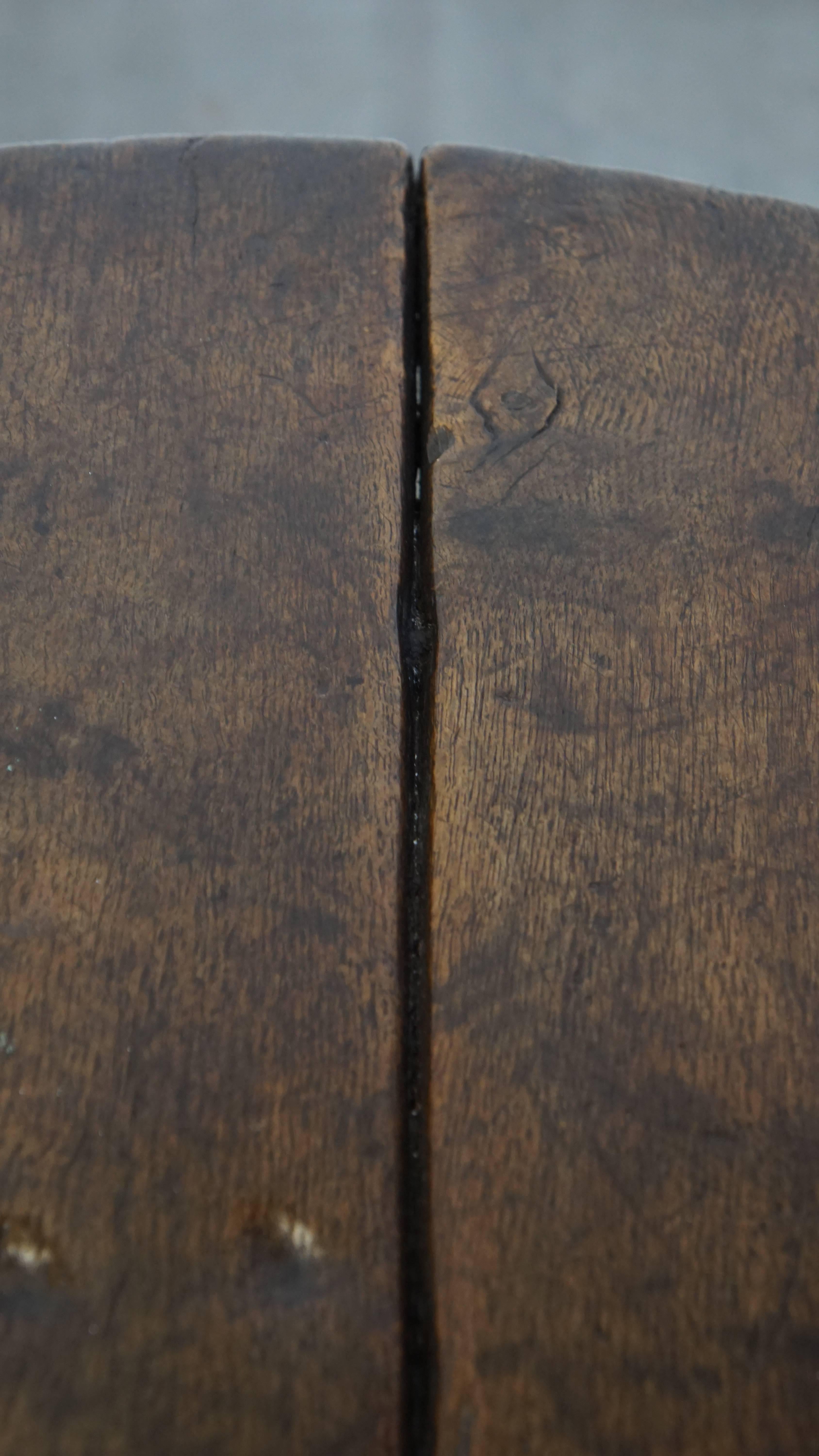 Merveilleuse table de cricket anglaise ancienne du 18e siècle en vente 2