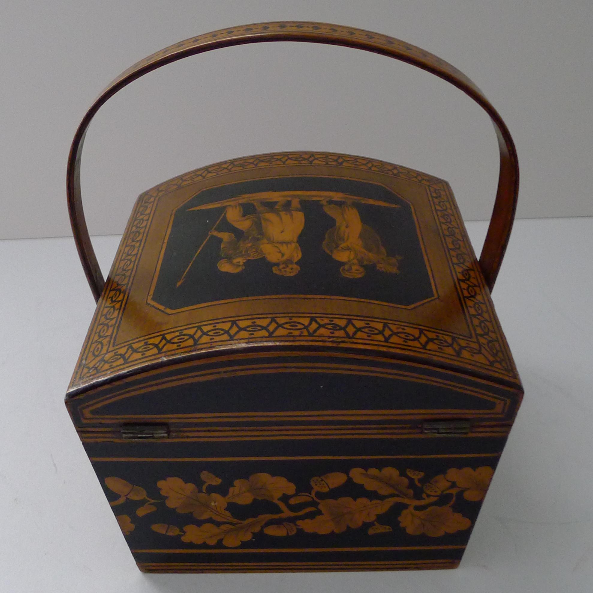 Wonderful Antique English Penwork Sewing Box / Basket c.1820 In Good Condition For Sale In Bath, GB