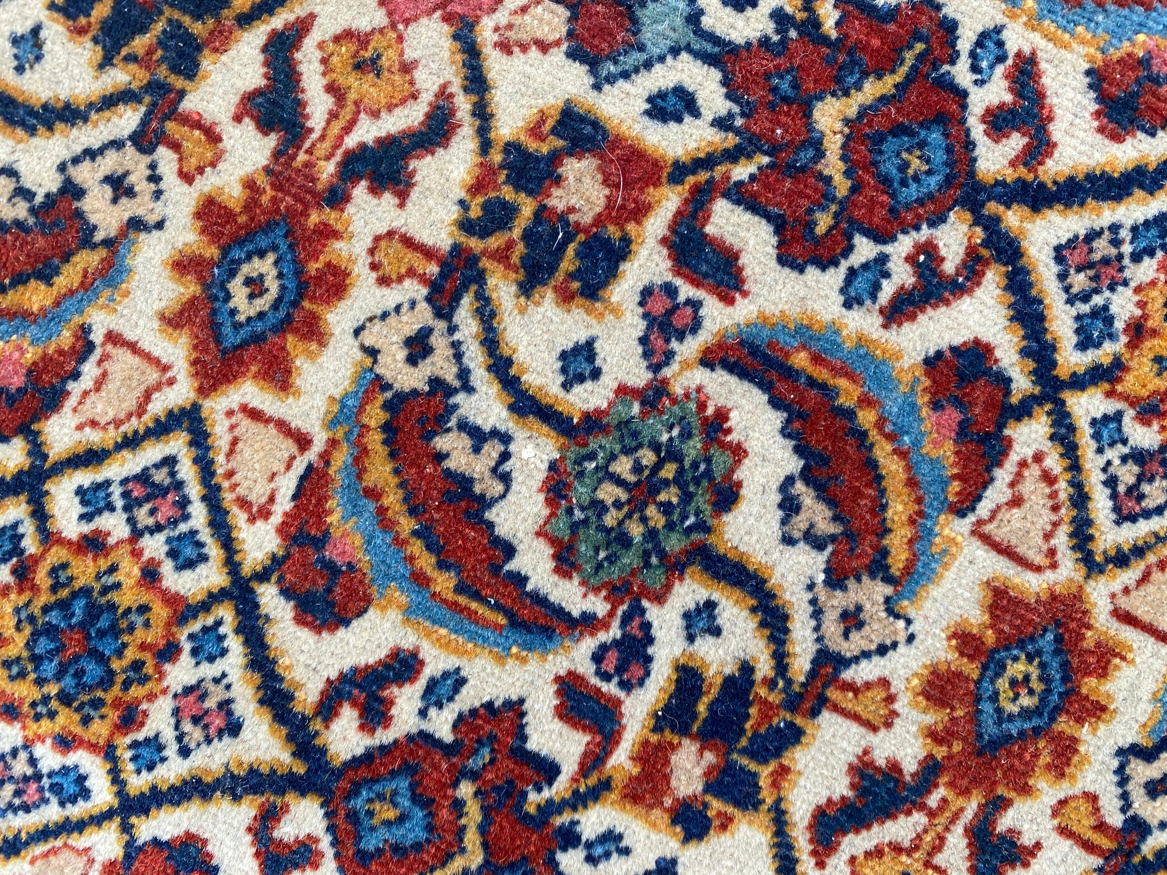 Wunderschöner antiker extrem feiner Täbris-Teppich im Angebot 4