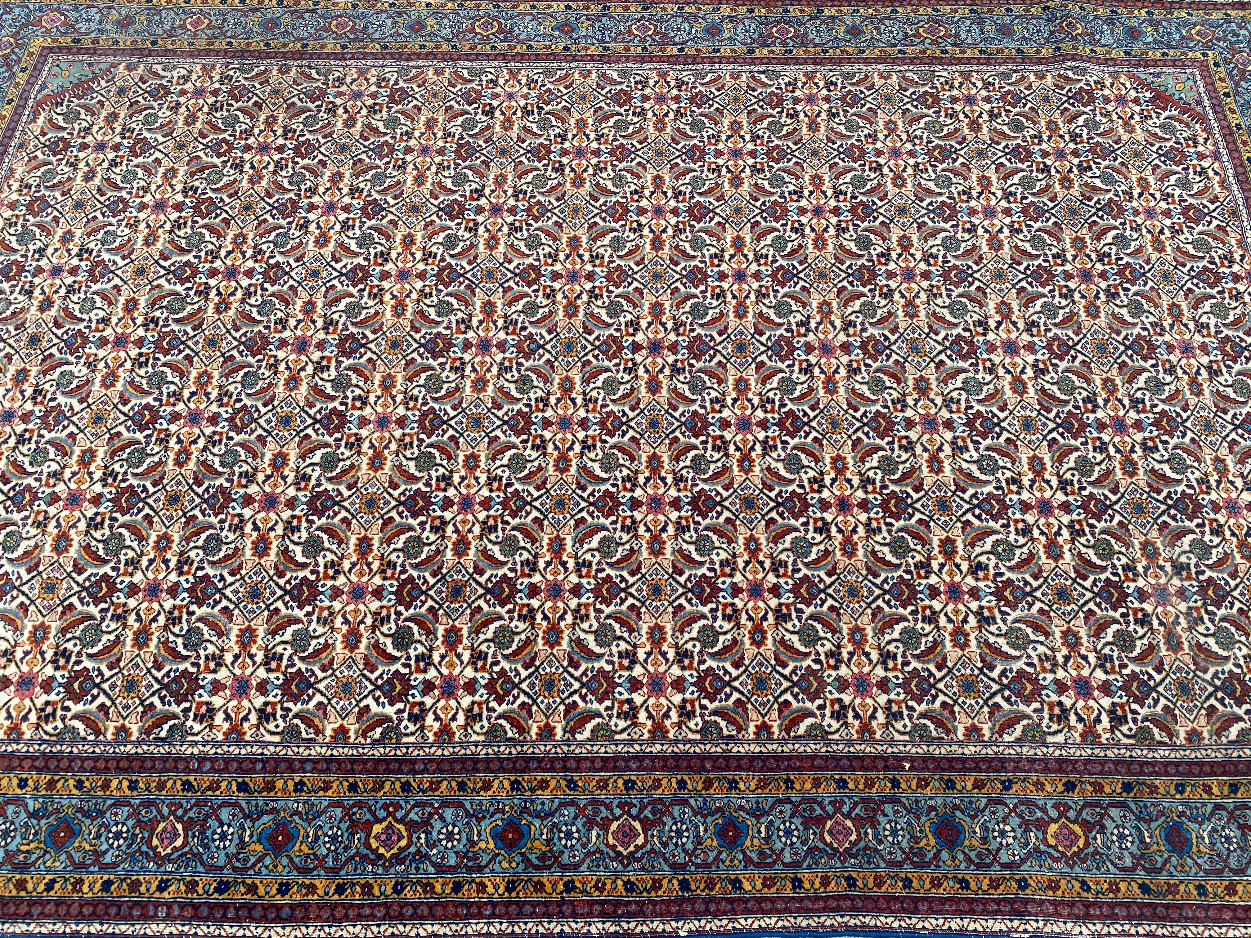 Wunderschöner antiker extrem feiner Täbris-Teppich im Angebot 7
