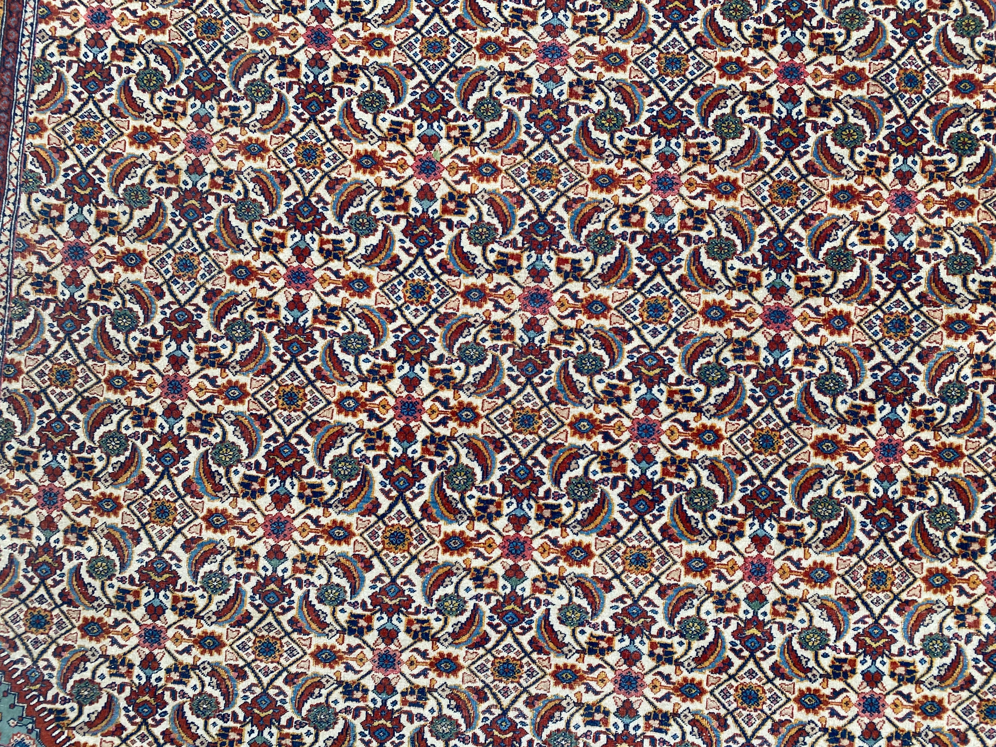 Wunderschöner antiker extrem feiner Täbris-Teppich (Tabriz) im Angebot