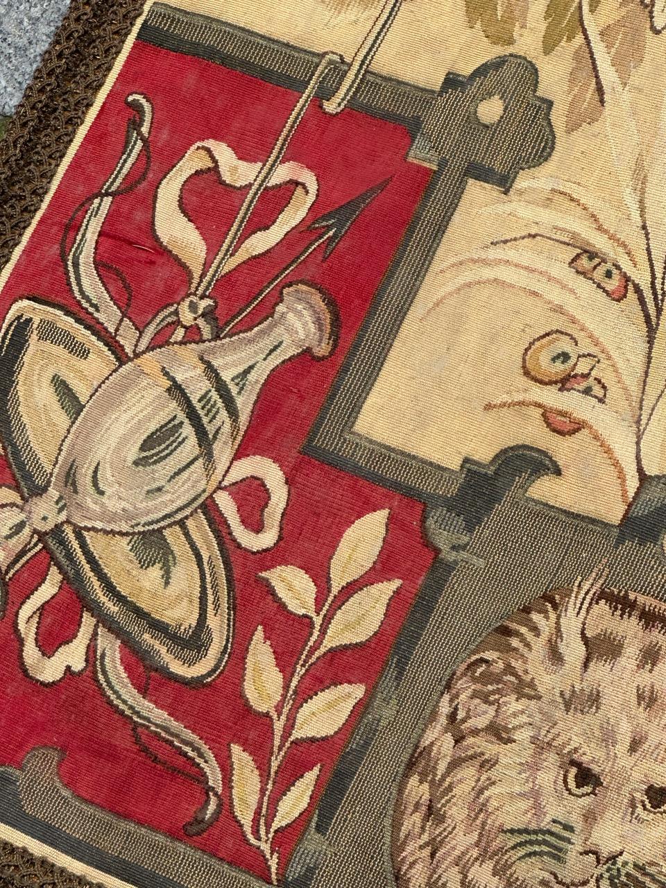 Meraviglioso arazzo di Aubusson in seta francese, tessuto a mano, antico e di pregio in vendita 5