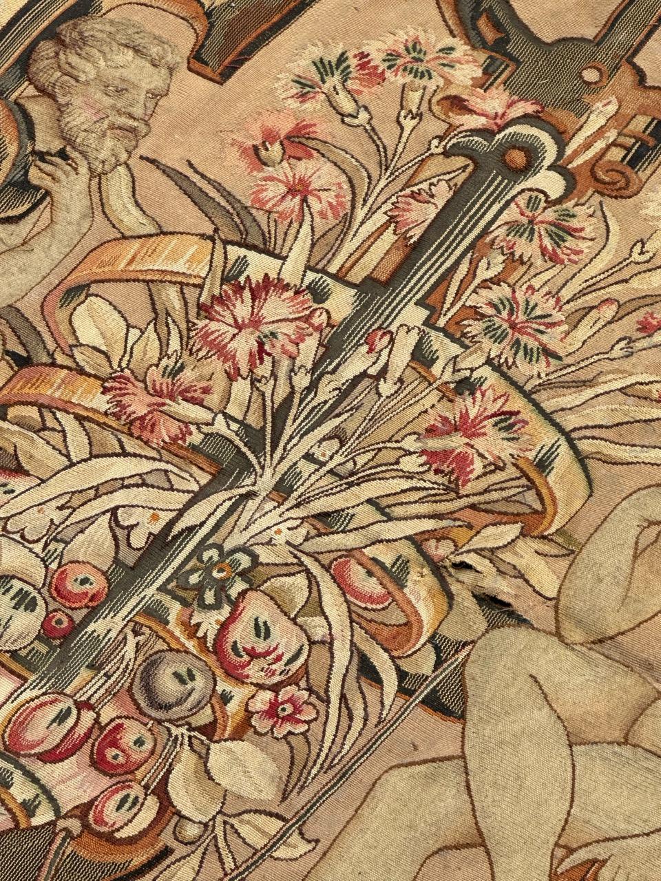 Meraviglioso arazzo di Aubusson in seta francese, tessuto a mano, antico e di pregio in vendita 1