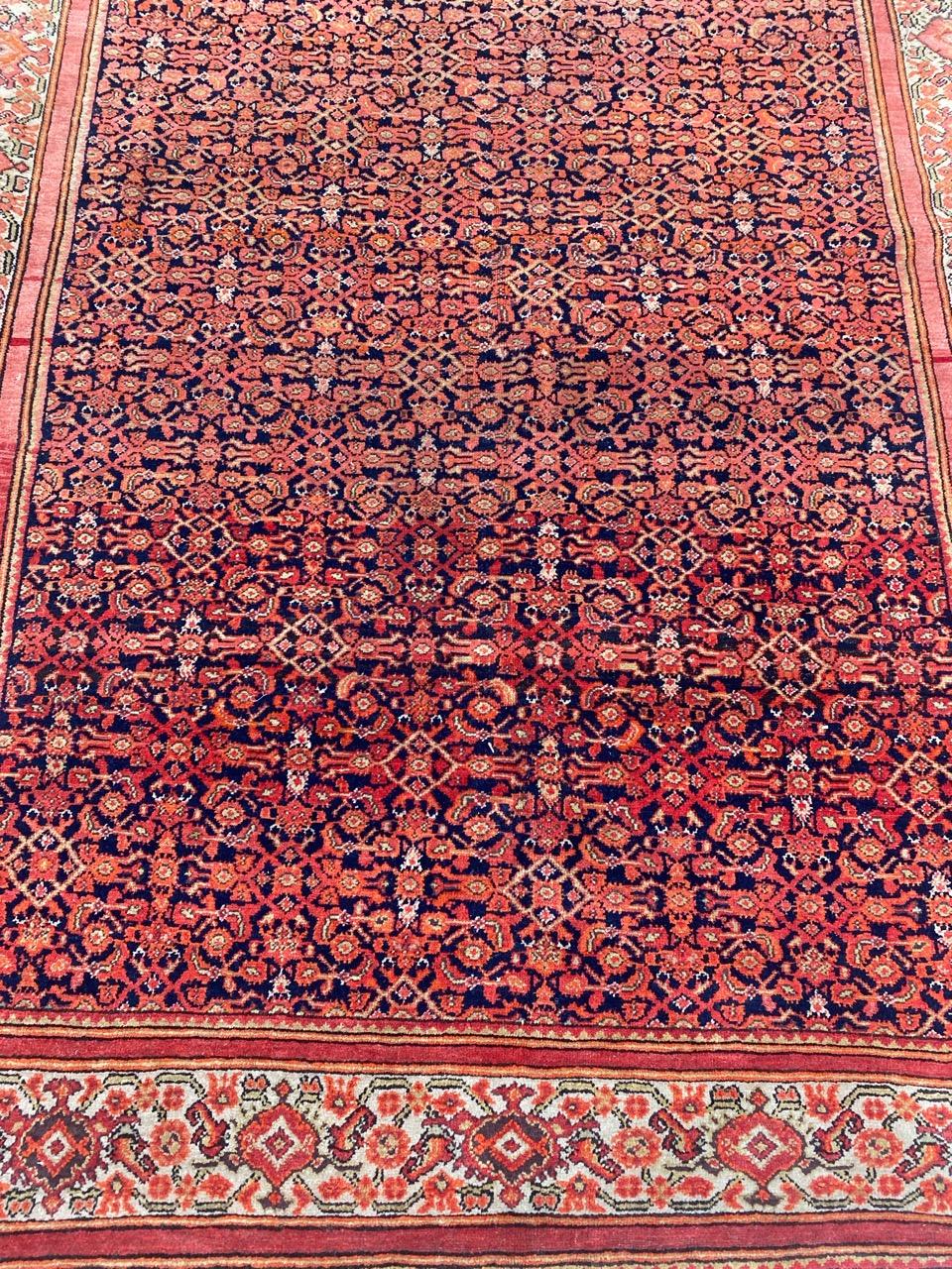 Sehr schöner Malayer-Teppich aus dem späten 19. Jahrhundert mit schönem Herati-Muster und schönen natürlichen Farben, vollständig und fein handgeknüpft mit Wollsamt auf Baumwollgrund.

✨✨✨
