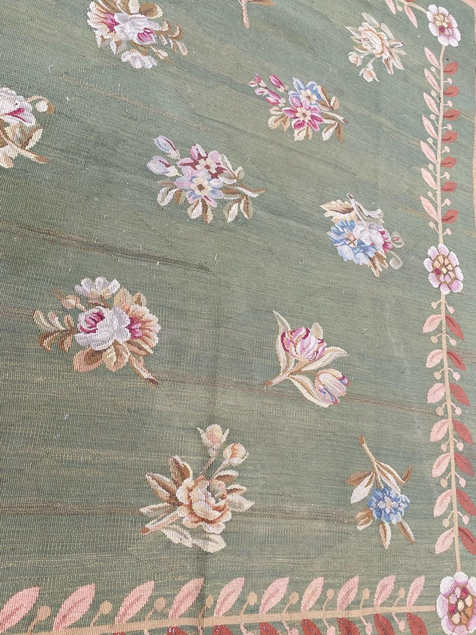 XIXe siècle Merveilleux tapis français ancien de conception Empire d'Aubusson en vente