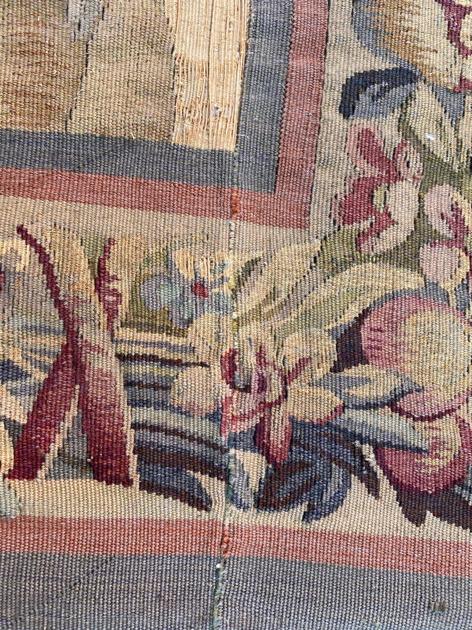 Bobyrug's Wonderful Antique French Aubusson Tapestry Maximilian Design en vente 11