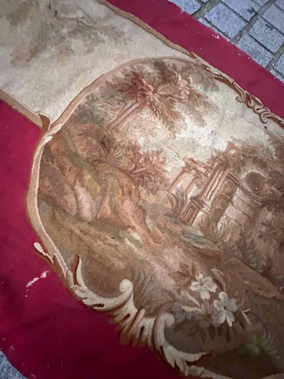 Wunderschöner antiker französischer handgewebter Aubusson-Wandteppich für Volant im Angebot 4