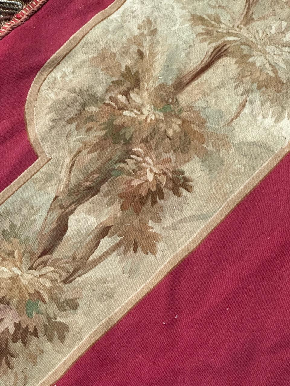 Wunderschöner antiker französischer handgewebter Aubusson-Wandteppich für Volant im Angebot 5