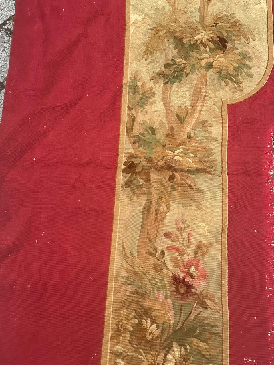 Wunderschöner antiker französischer handgewebter Aubusson-Wandteppich für Volant im Angebot 6