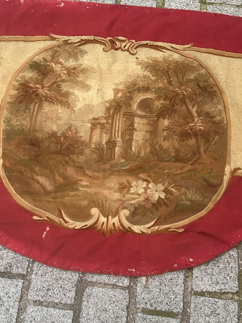 Wunderschöner antiker französischer handgewebter Aubusson-Wandteppich für Volant im Angebot 8