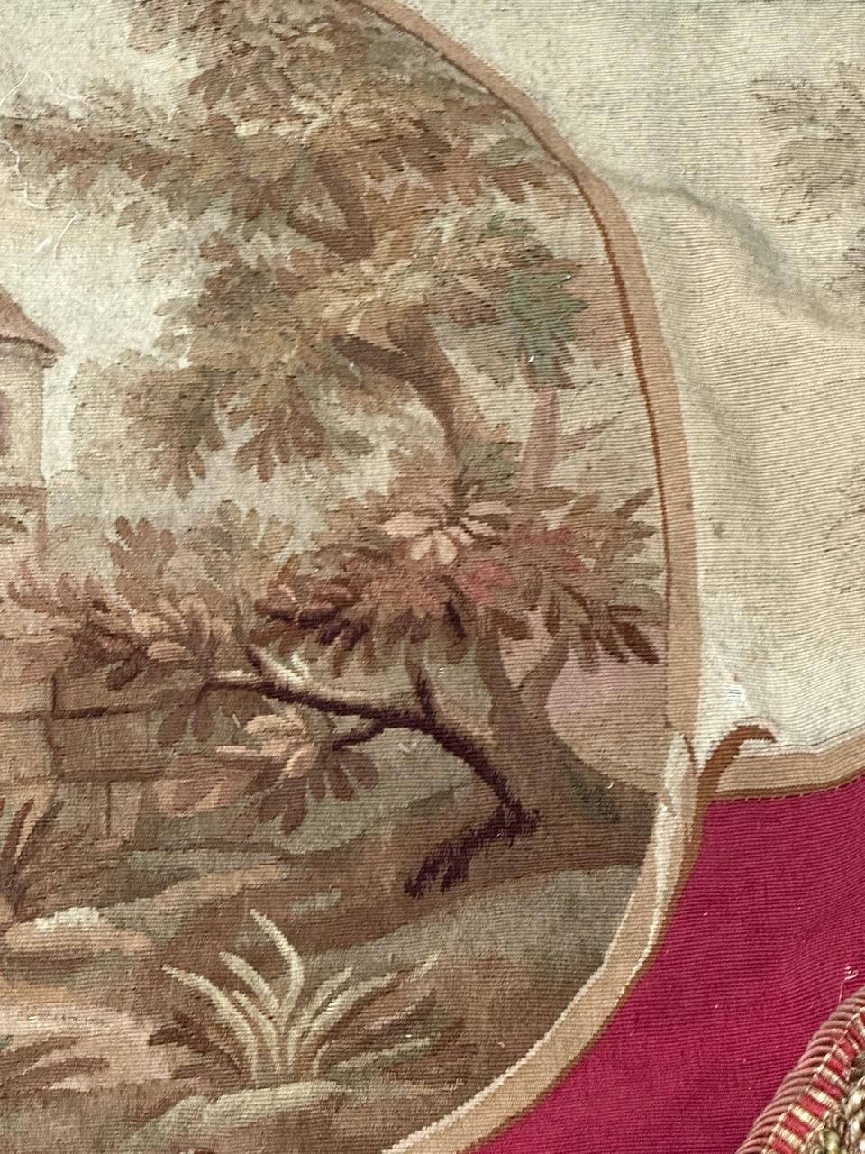 Wunderschöner antiker französischer handgewebter Aubusson-Wandteppich für Volant im Angebot 9