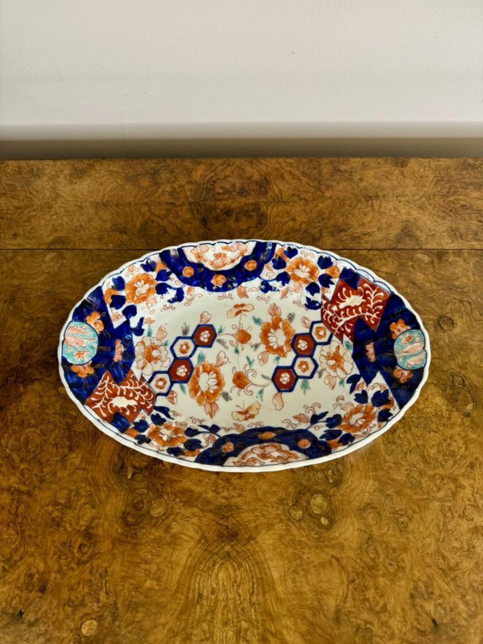 Merveilleux bol japonais ancien de forme ovale en imari Bon état - En vente à Ipswich, GB