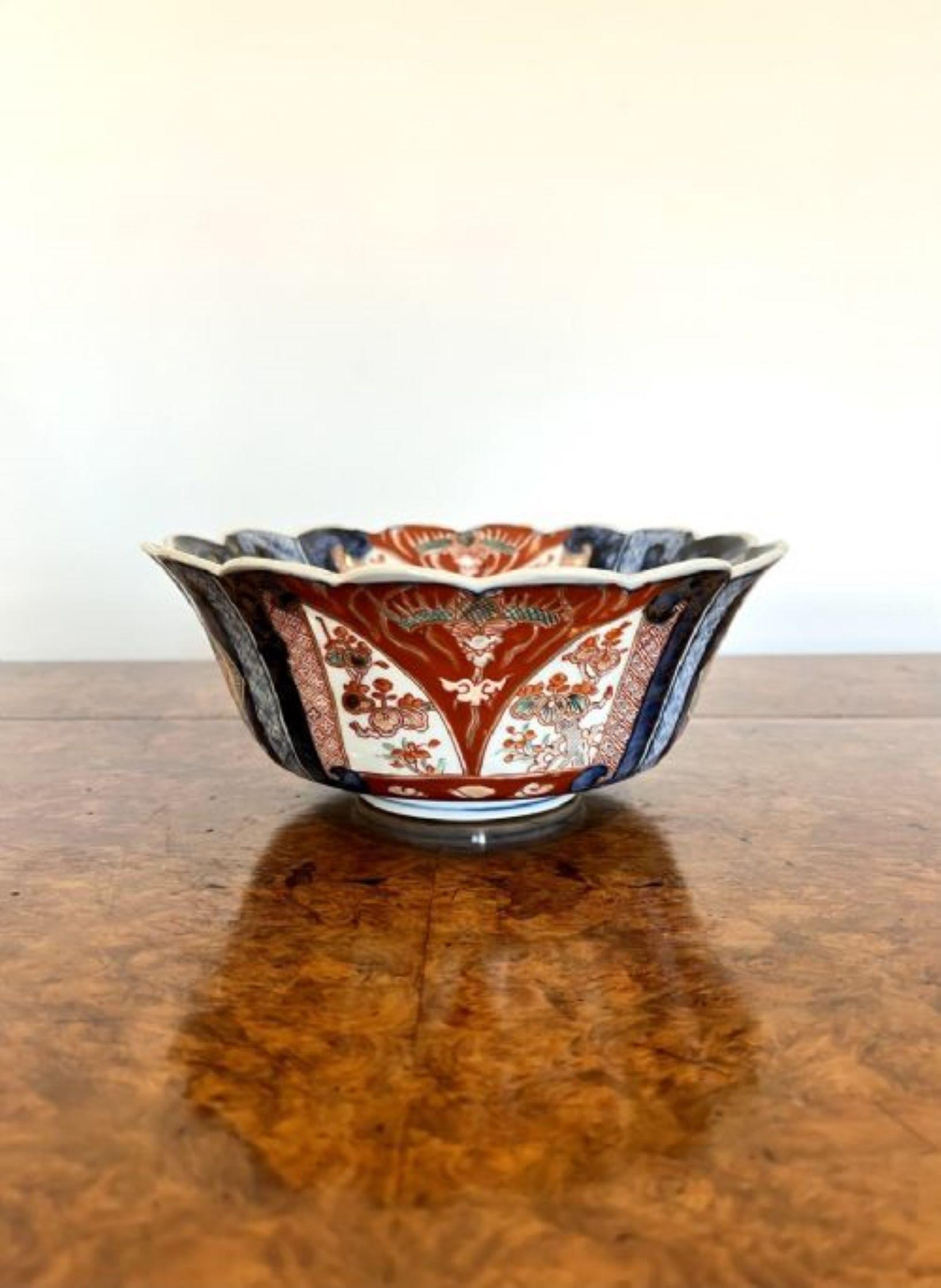 Ceramic Wonderful antique Japanese Imari scallop shaped edge bowl  For Sale