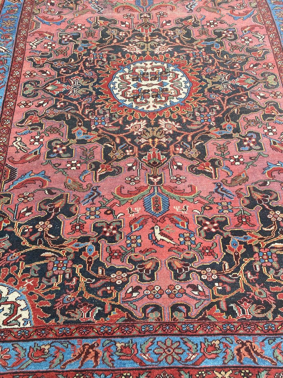 Very beautiful 19th century fine Malayer Farahan rug with beautiful design and beautiful natural colors, entirely and finely hand knotted with wool velvet on cotton foundation.

✨✨✨
