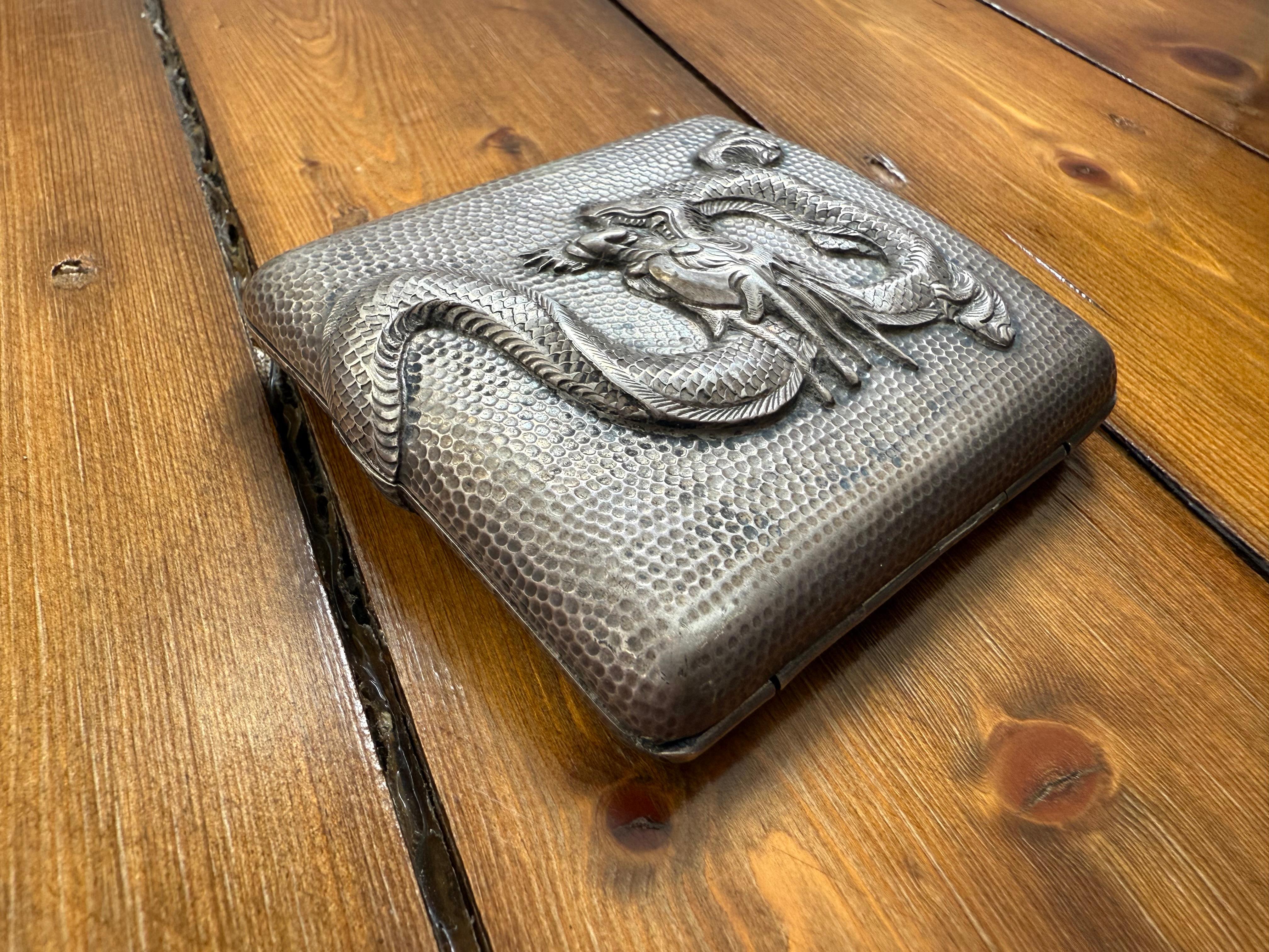 maravillosa pitillera antigua de plata de china en venta 1