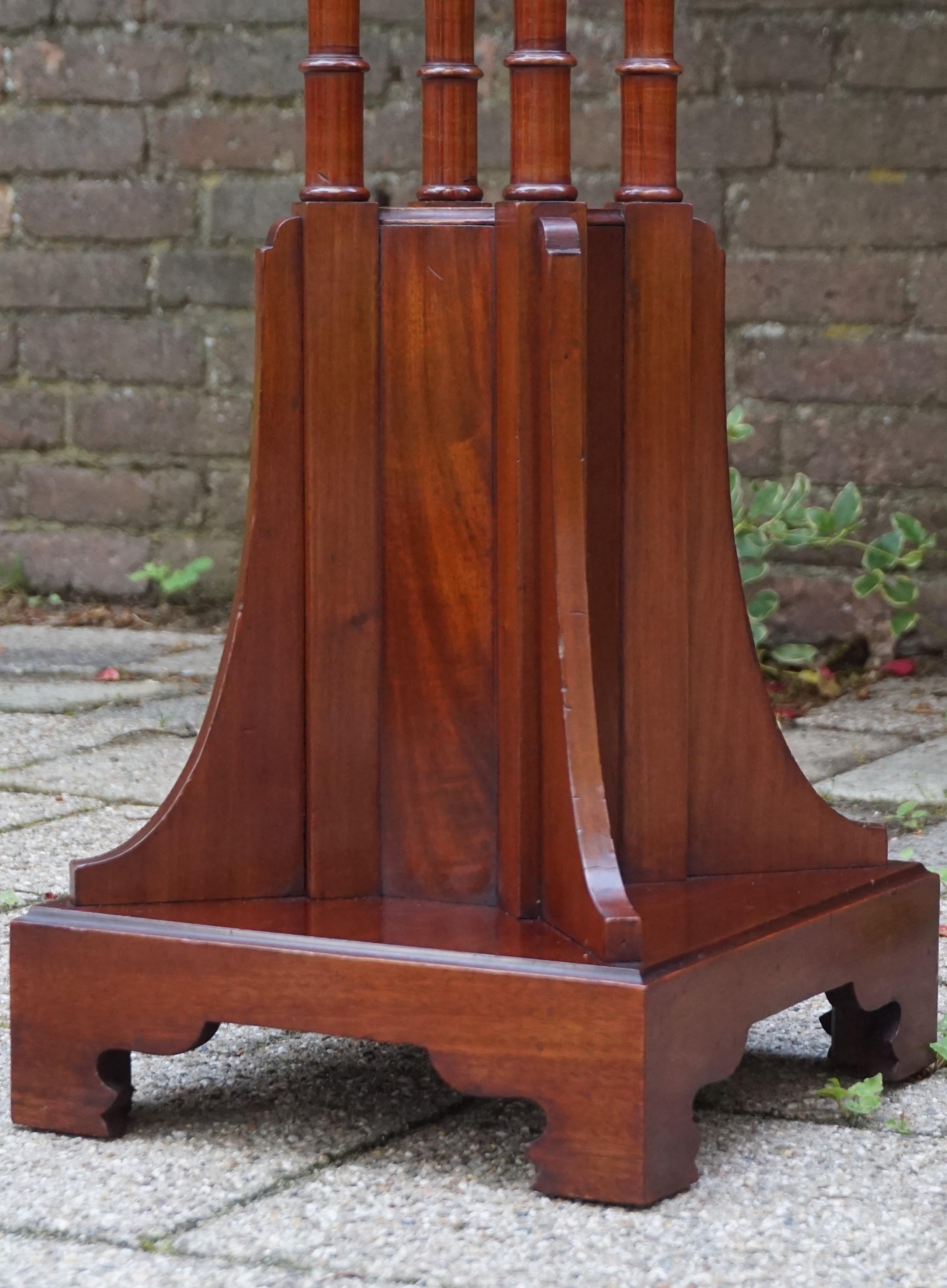 Wonderful Solid Mahogany Arts & Crafts Sculpture Stand Pedestal, circa 1900 7