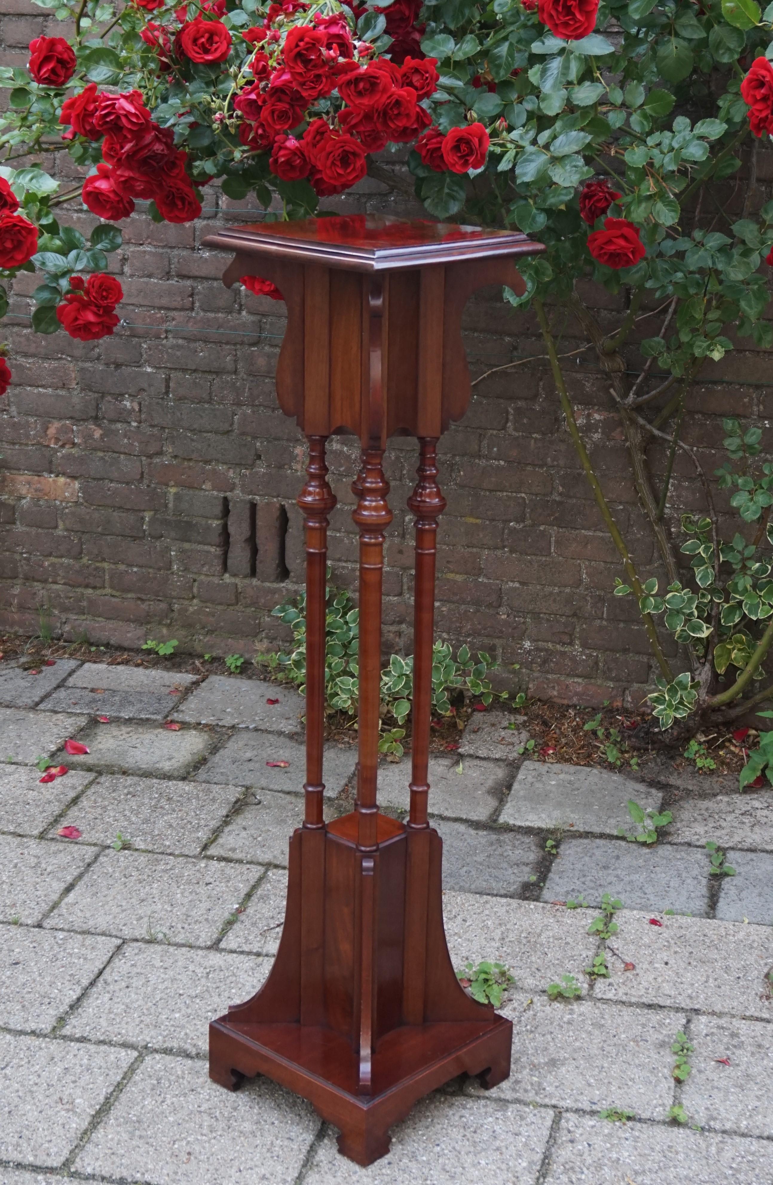 Wonderful Solid Mahogany Arts & Crafts Sculpture Stand Pedestal, circa 1900 1