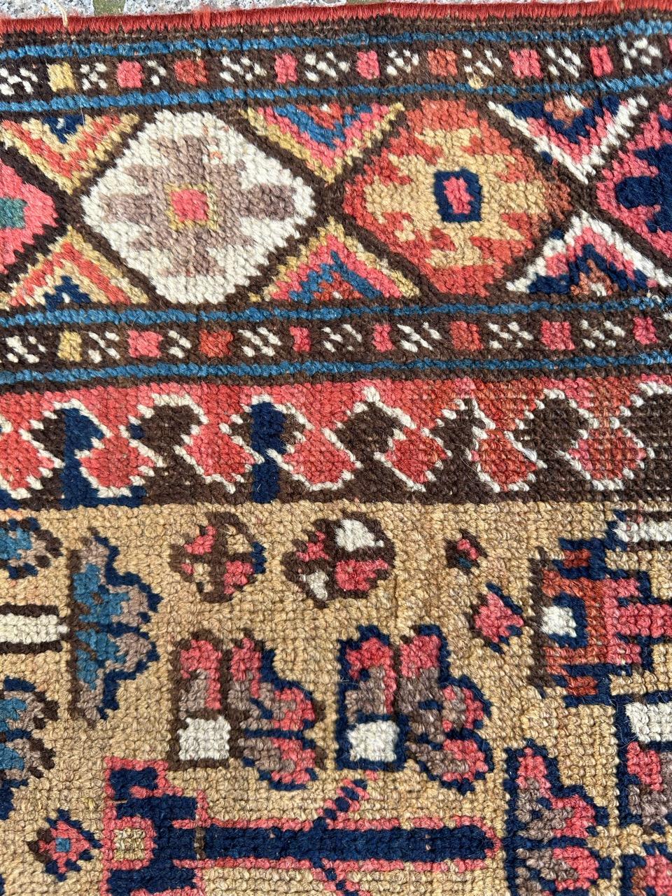 Wunderschöner antiker Sammlerstück Kurdischer oder kaukasischer Teppich mit Stammesmotiven im Zustand „Relativ gut“ im Angebot in Saint Ouen, FR