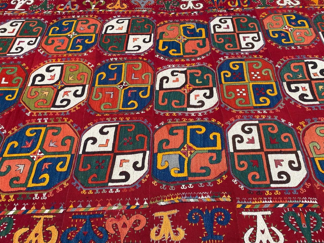 Maravilloso panel antiguo uzbeko tejido y bordado de Bobyrug en Bueno estado para la venta en Saint Ouen, FR