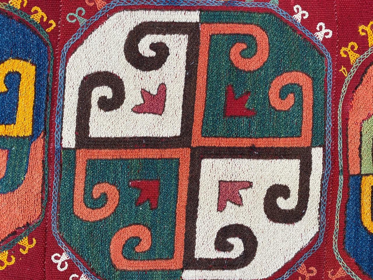 Maravilloso panel antiguo uzbeko tejido y bordado de Bobyrug Lana en venta