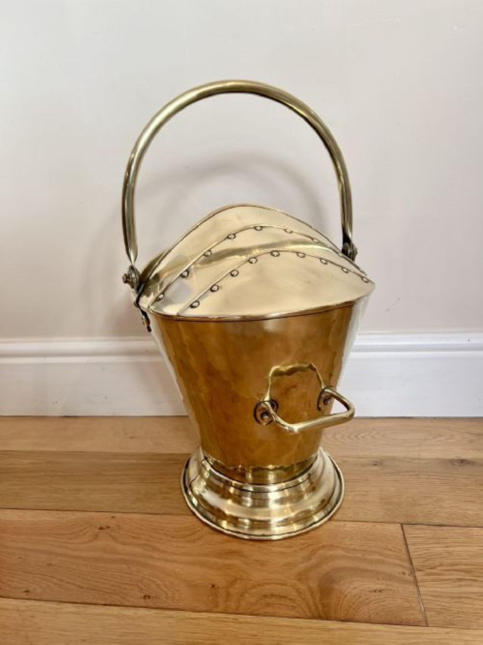 Wonderful antique Victorian brass coal scuttle  For Sale 4