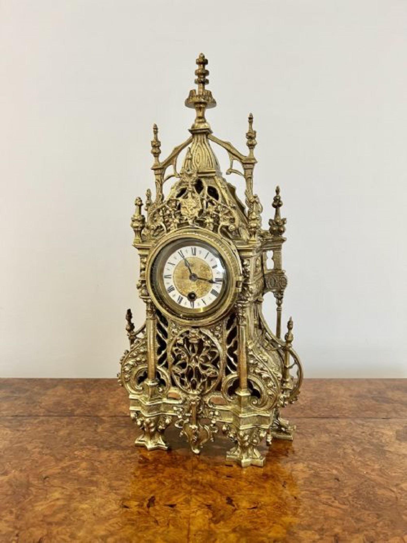 Wonderful antique Victorian quality ornate brass mantle clock  In Good Condition For Sale In Ipswich, GB