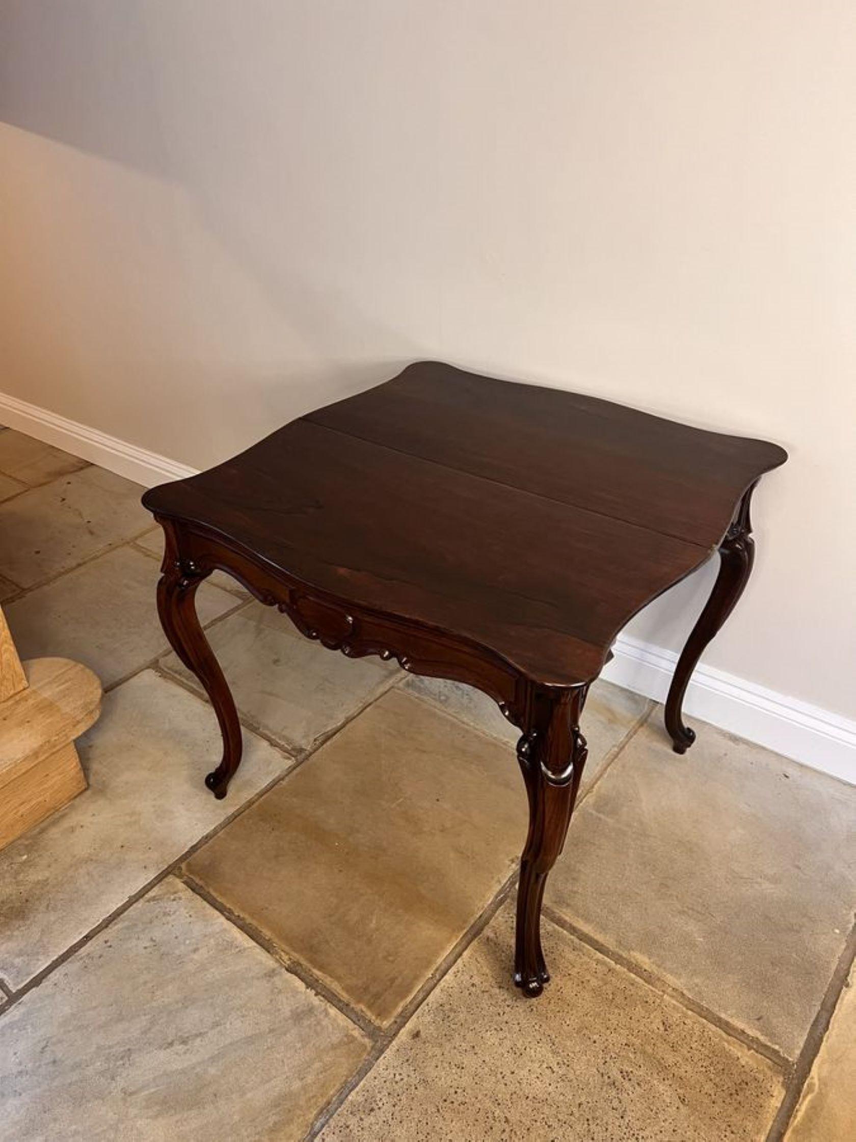 Wonderful antique Victorian quality rosewood tea table  In Good Condition For Sale In Ipswich, GB