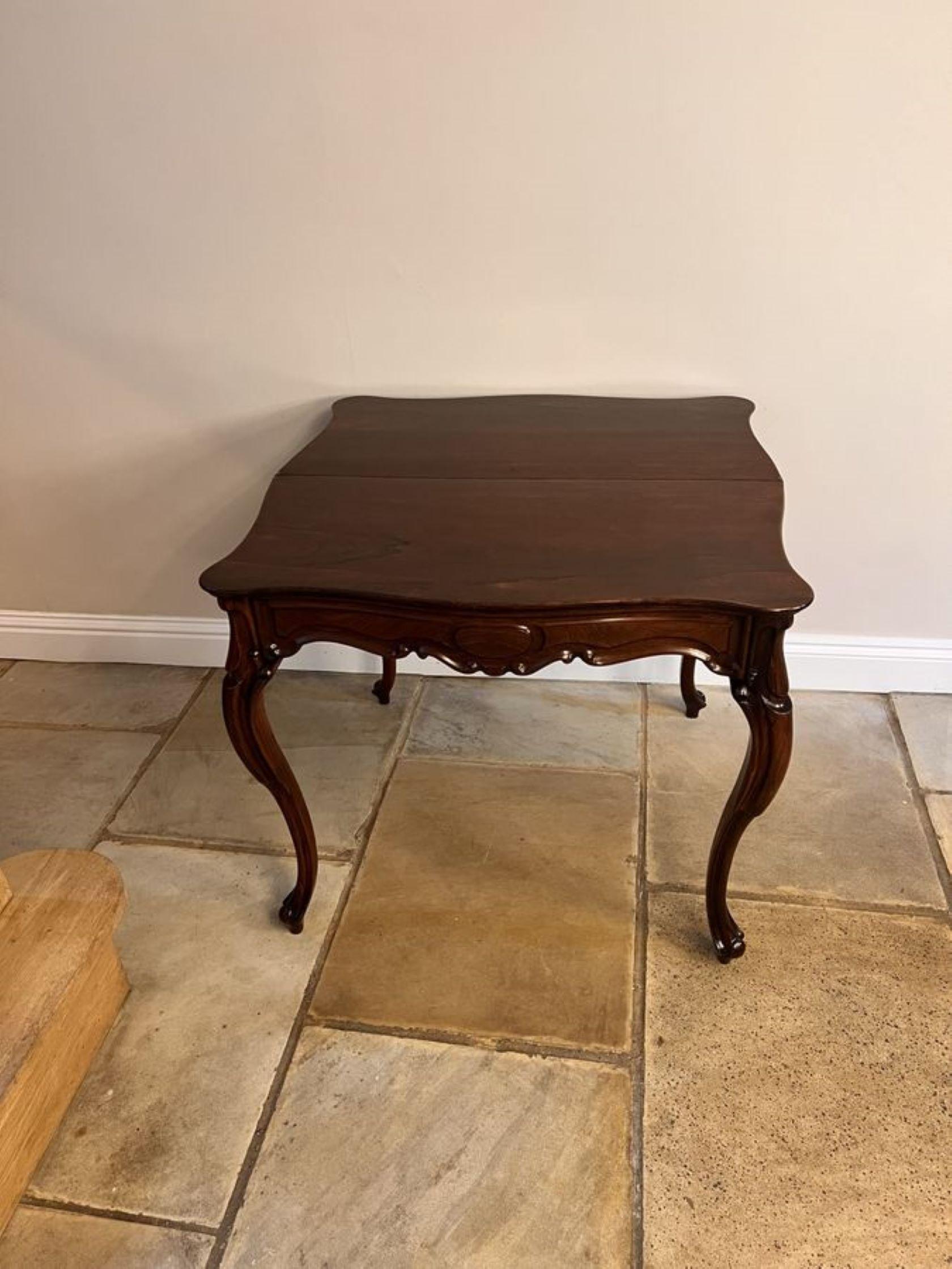 Wonderful antique Victorian quality rosewood tea table  For Sale 1