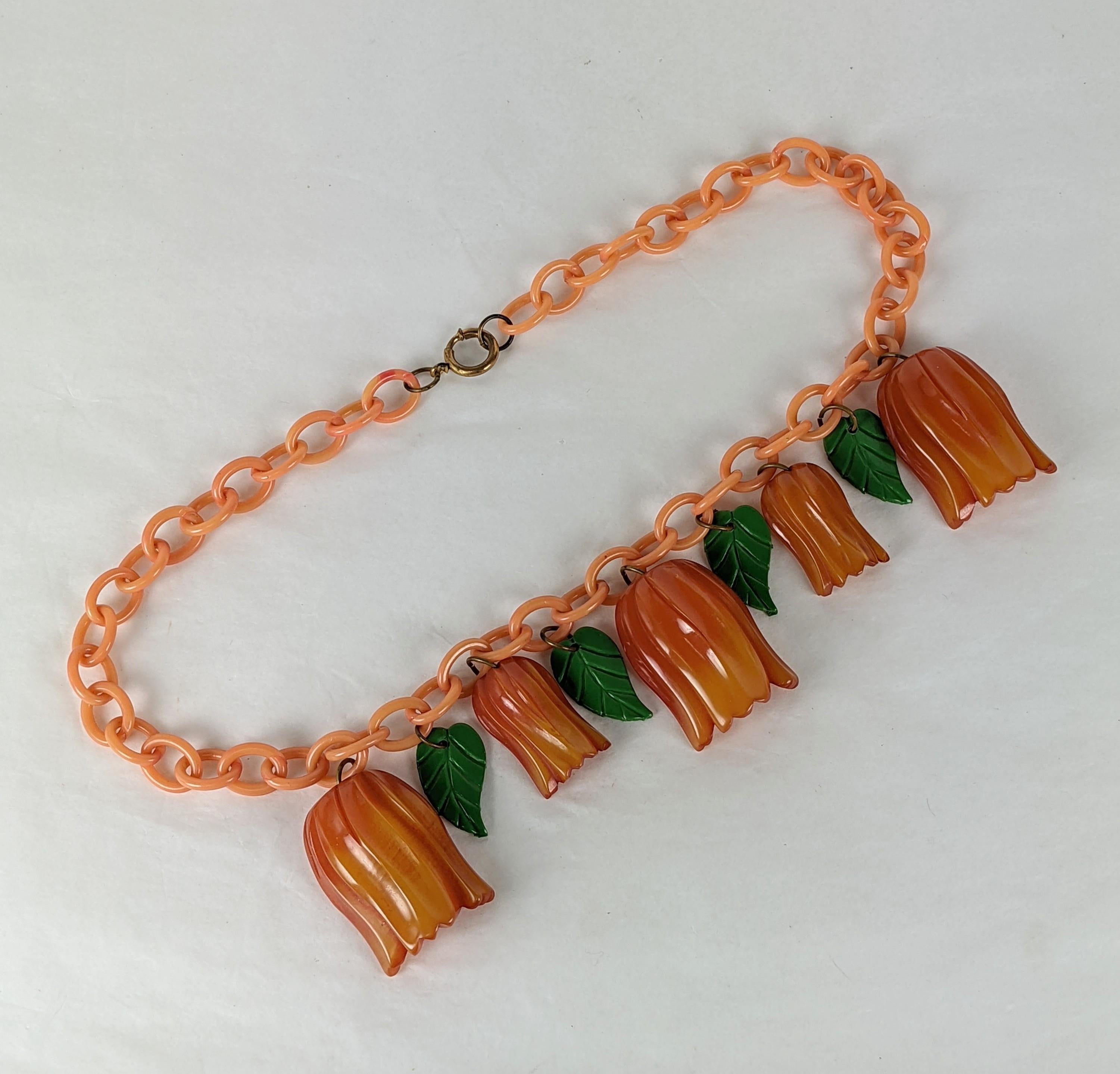 Wonderful Art Deco Bakelite Tulip Necklace In Excellent Condition For Sale In New York, NY