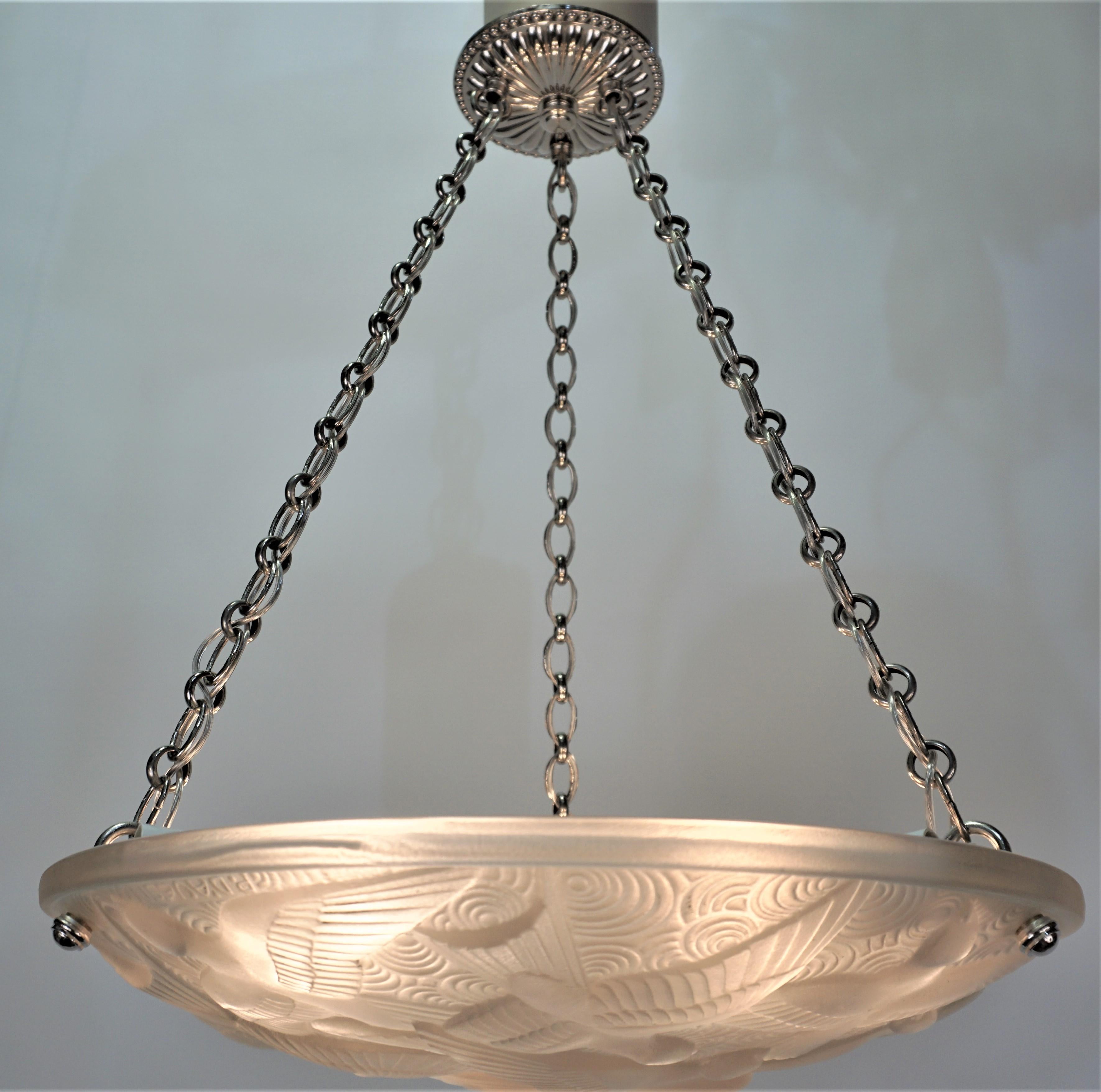 French Wonderful Art Deco Chandelier by Pierre D'Avesn