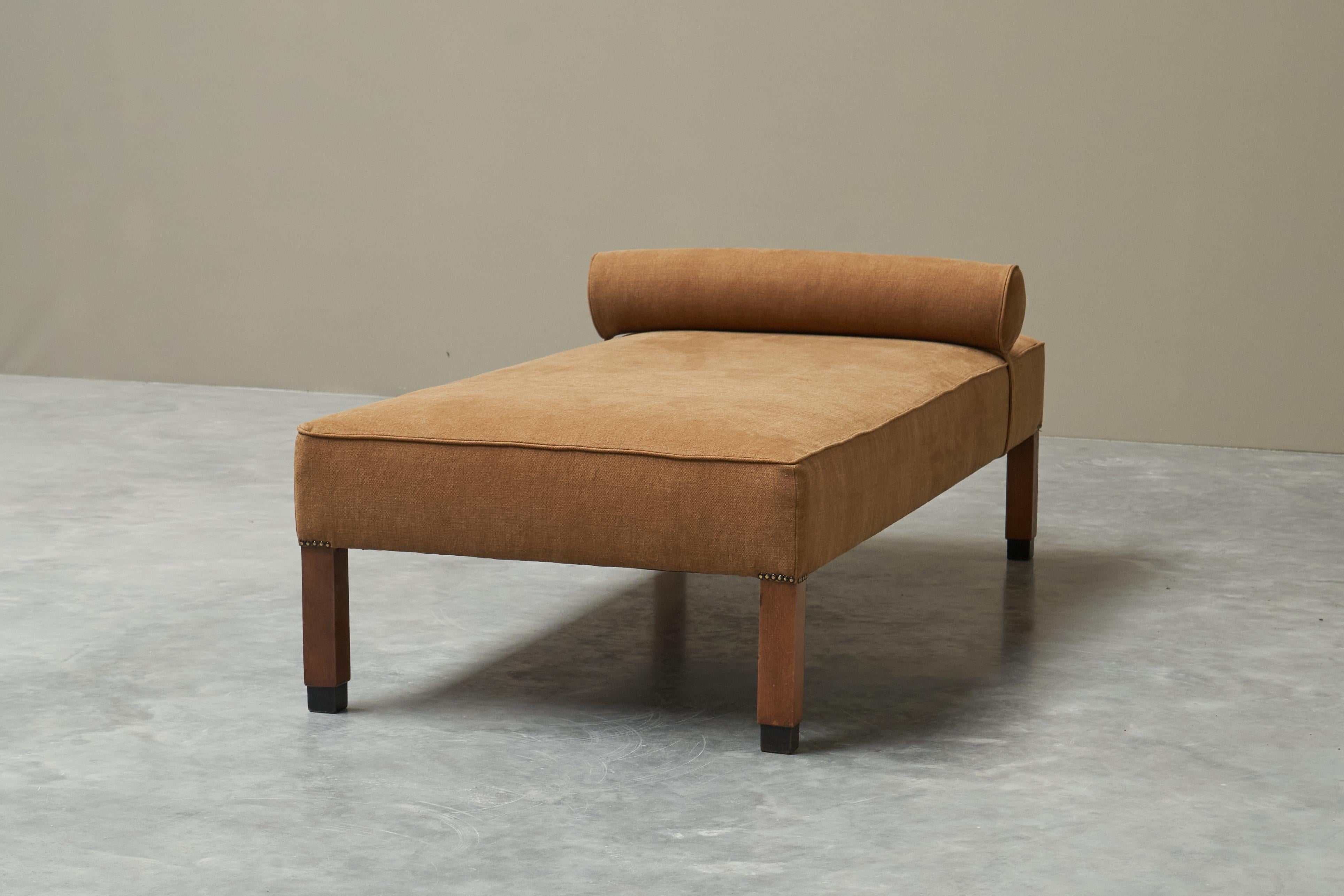 Wunderschönes Art Deco Daybed in Leinen 1930s (20. Jahrhundert) im Angebot