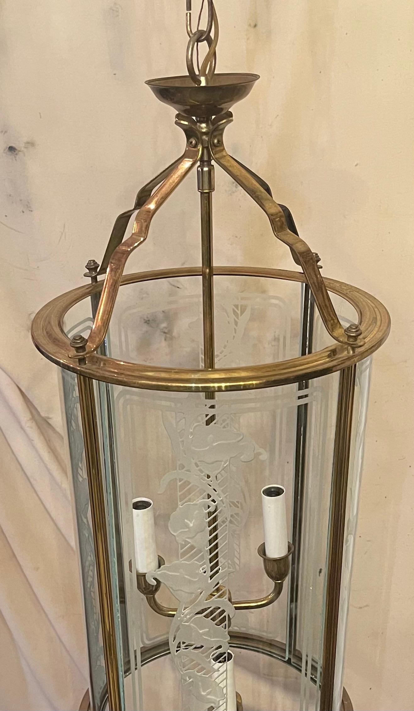 Wonderful Art Deco Nouveau Brass Elongated Art Glass Panel Round Lantern Fixture im Zustand „Gut“ im Angebot in Roslyn, NY