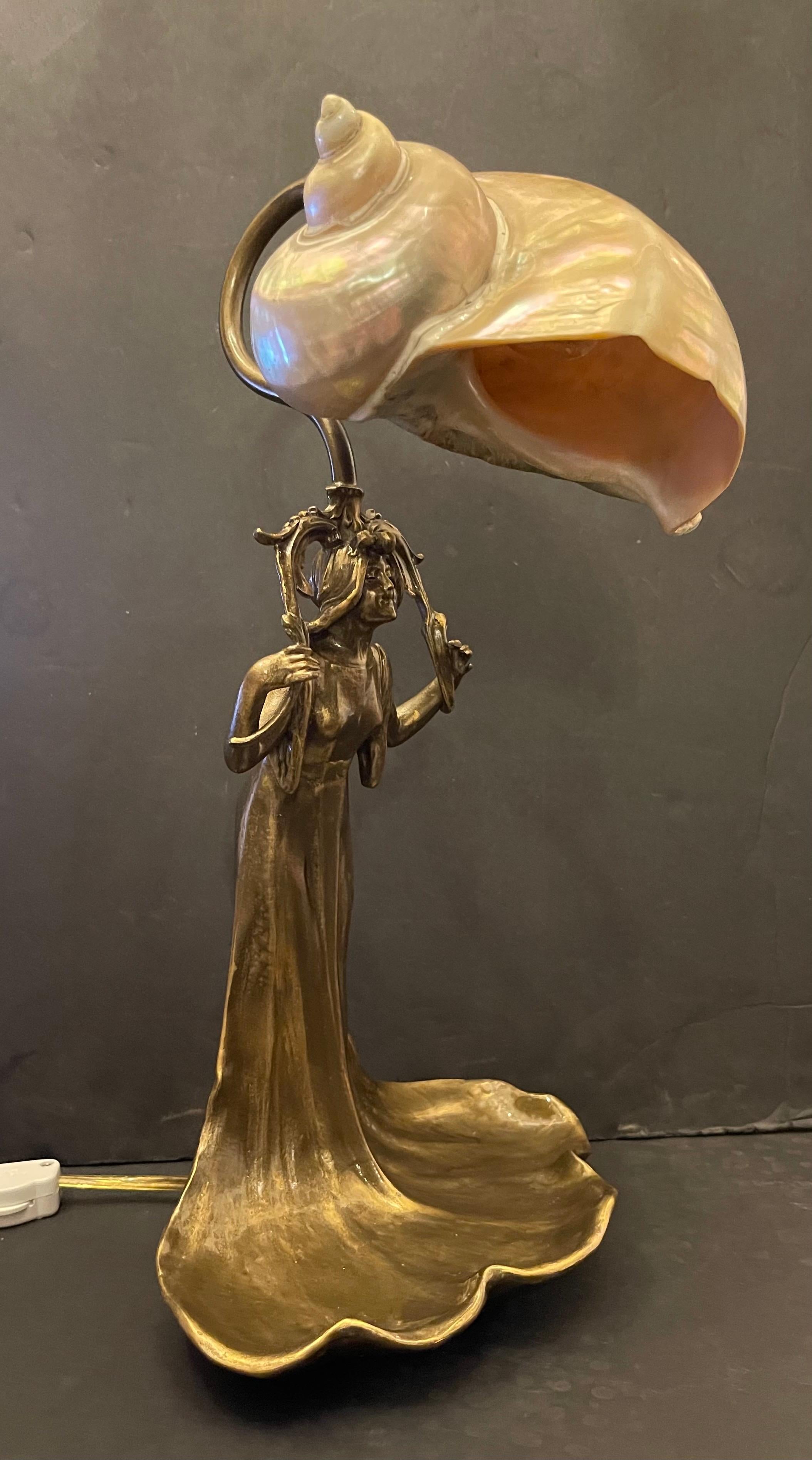 A Wonderful Art Nouveau Nautilus Seashell Figural Vida Poche Table Lamp