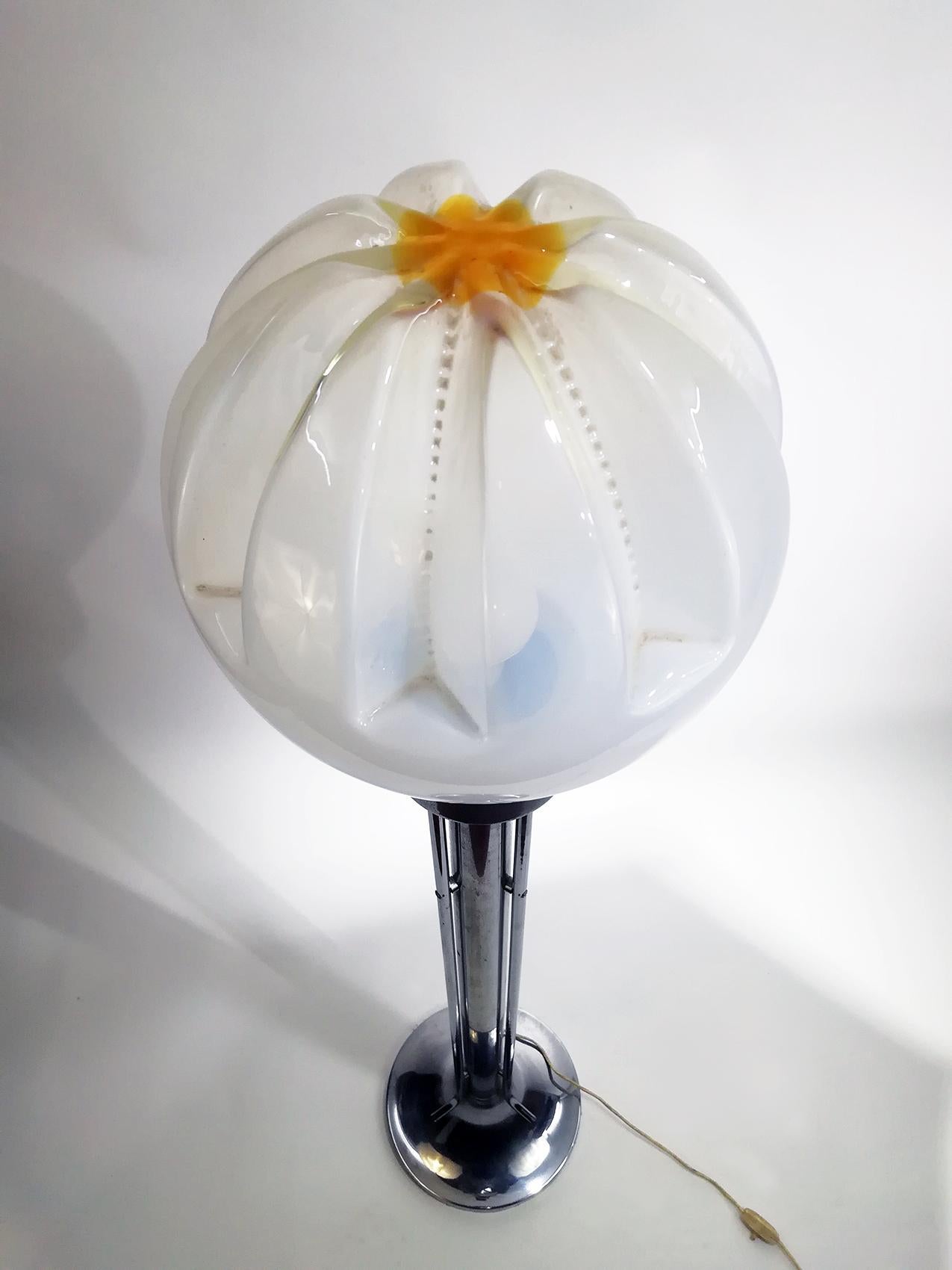 Mid-Century Modern Magnifique lampadaire en verre A.V. Mazzega:: Italie:: 1970 en vente