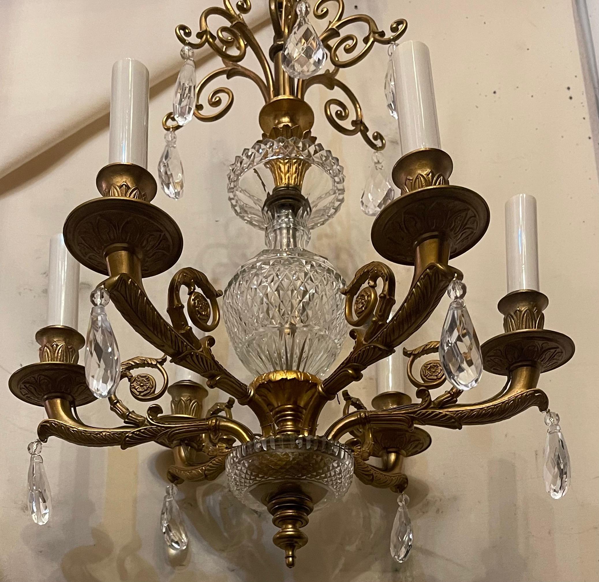 Francese Meraviglioso lampadario a 6 luci Baccarat French Dore Bronze Cut Crystal Petite in vendita