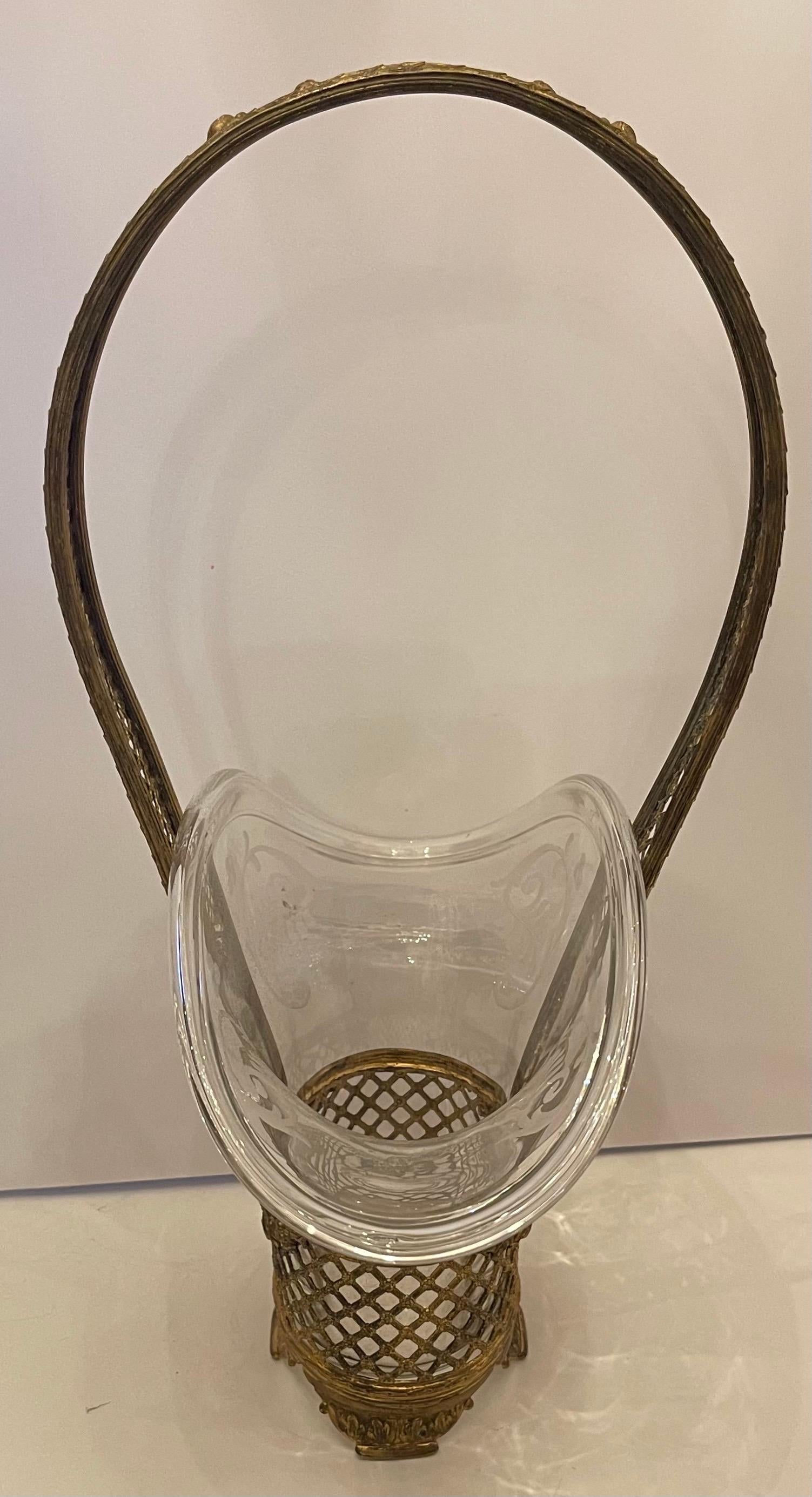Francese Meraviglioso centrotavola ovale in cristallo Baccarat francese Dore Bronze Ormolu in vendita