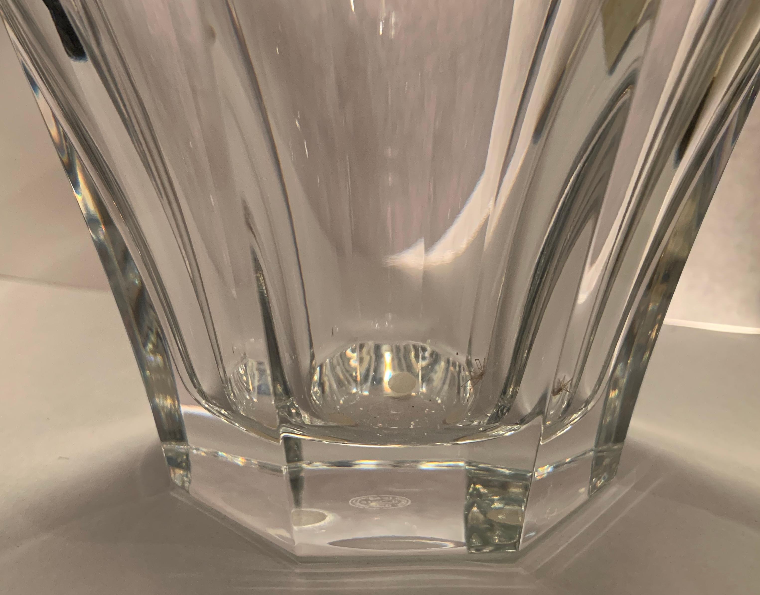 Wunderschöne Baccarat Harcourt Medium Baluster signierte Kristallvase (Französisch) im Angebot