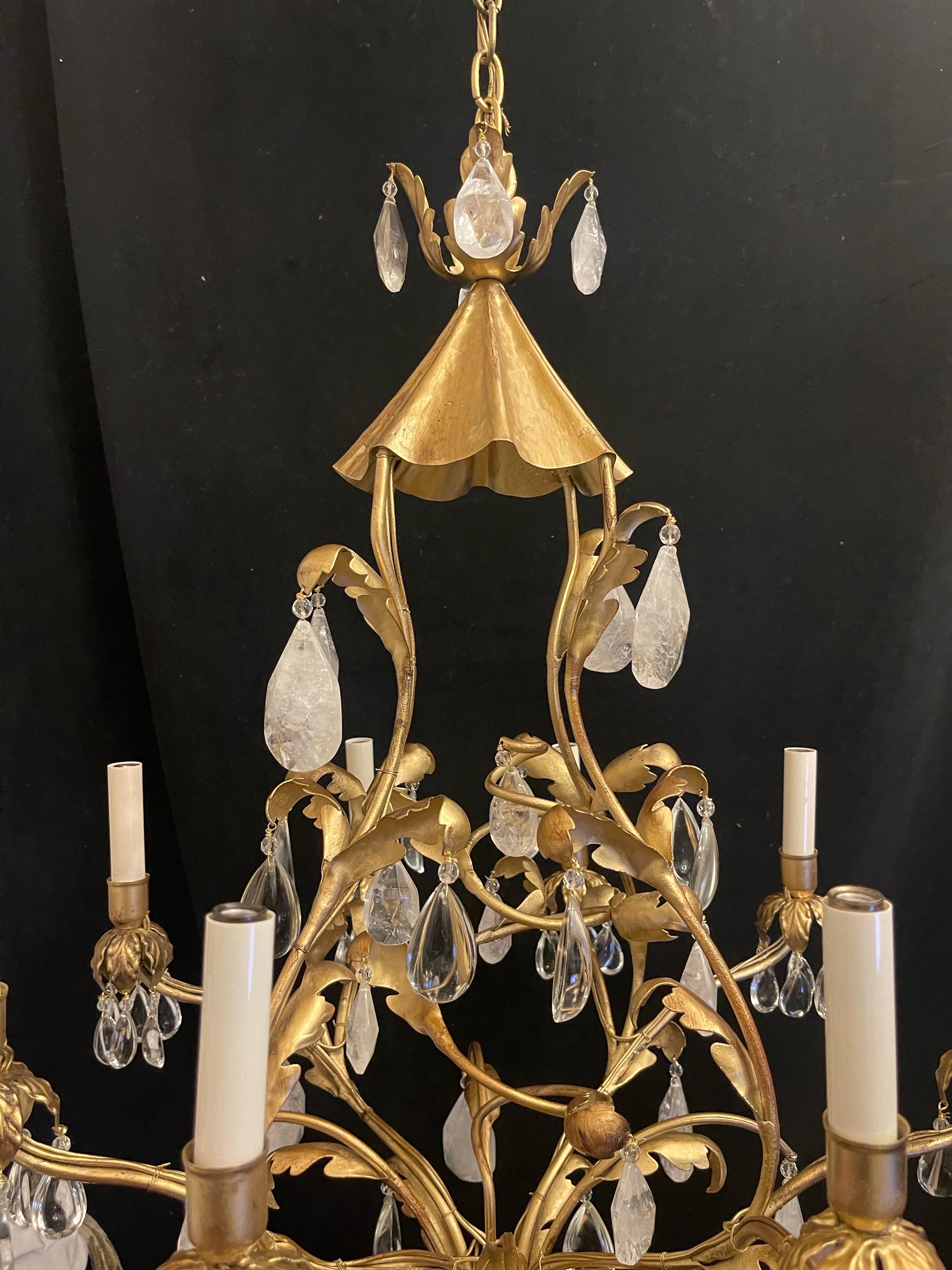 Wunderschöner Baguès Gold vergoldete Pagode Chinoiserie Bergkristall Vintage Kronleuchter im Zustand „Gut“ im Angebot in Roslyn, NY