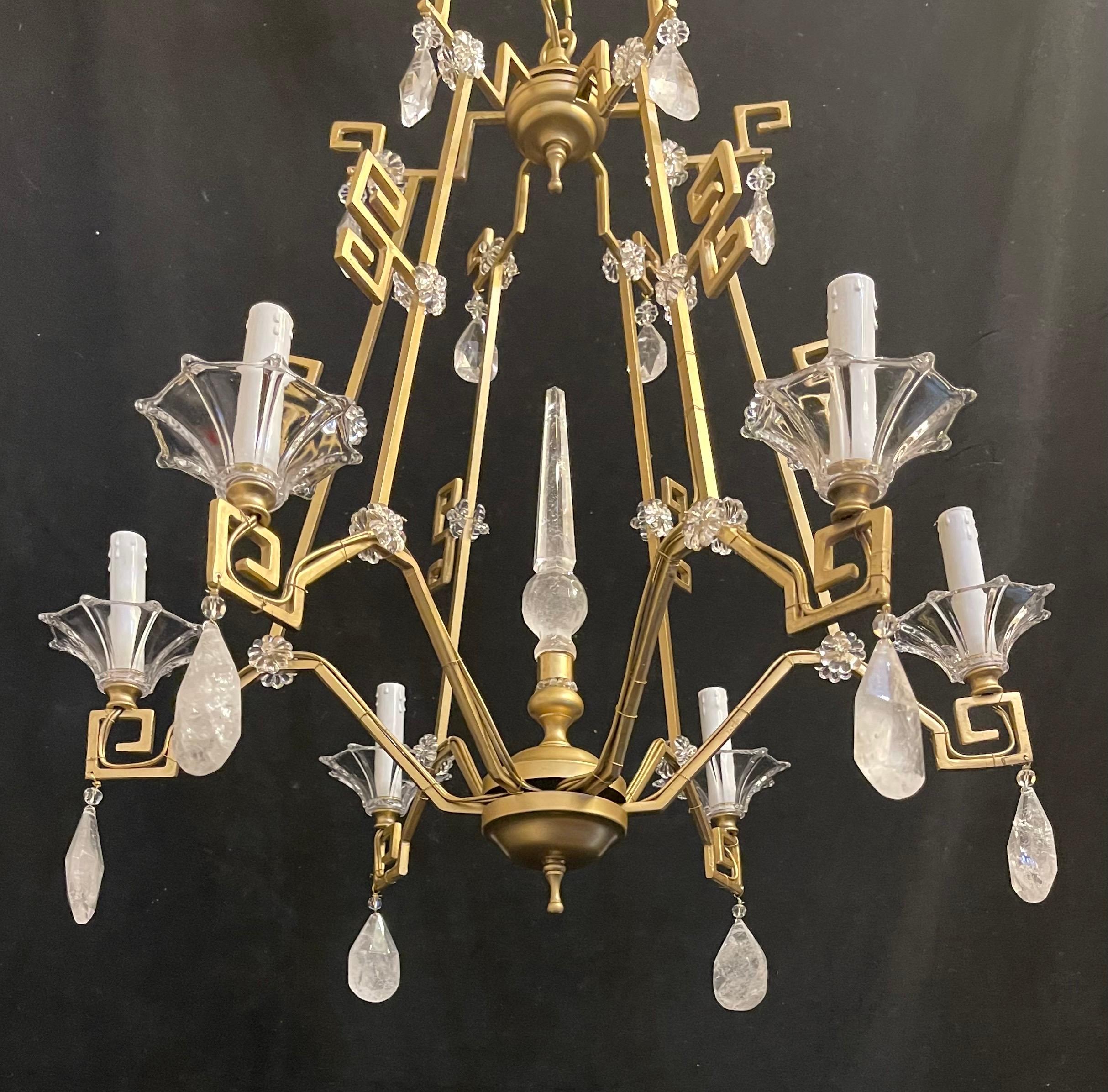 Chinoiseries Merveilleux lustre Baguès Rock Crystal Pagoda Chinoiserie Gold Gilt Fixture en vente