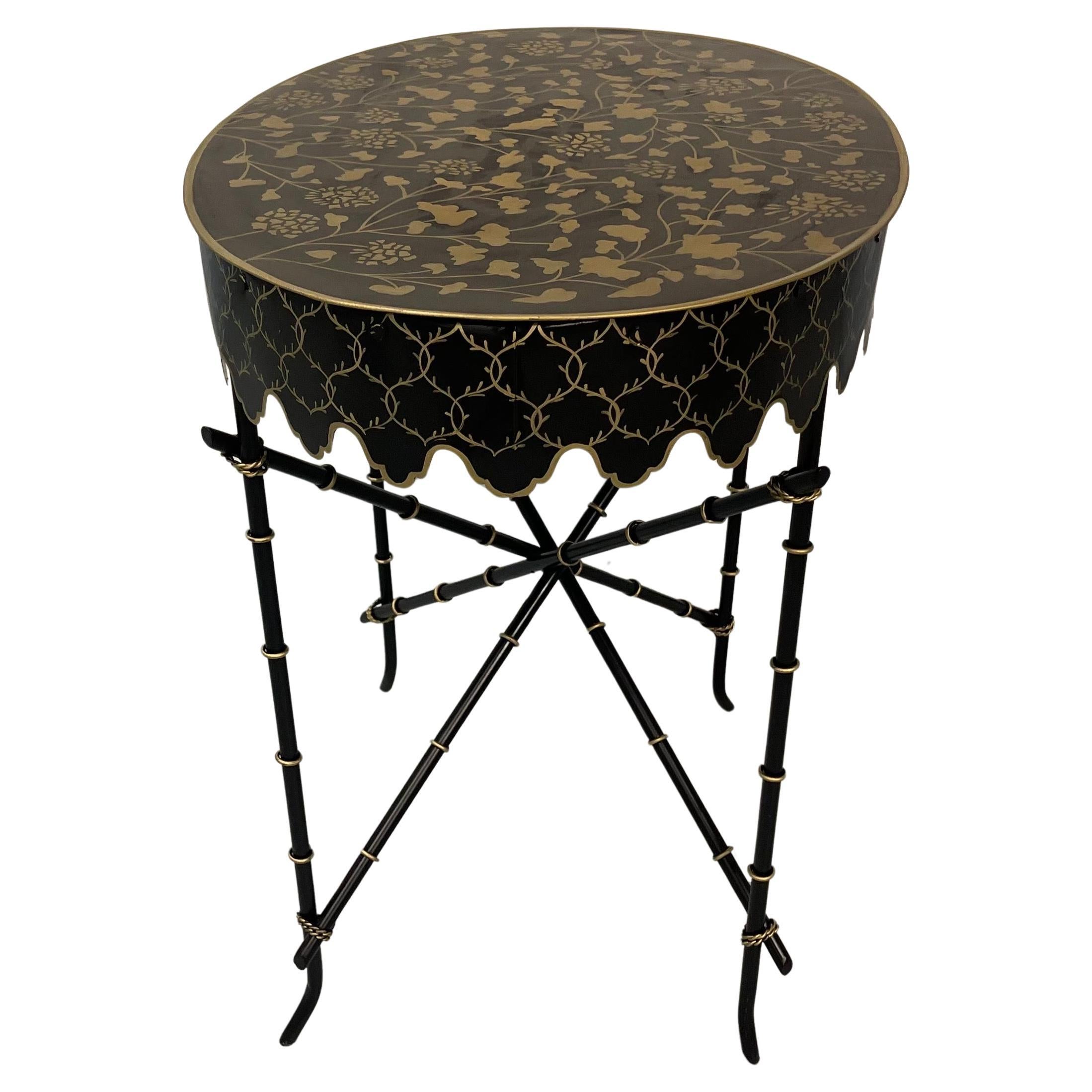 Chinoiserie Wonderful Bamboo Oval Handpainted Tole Scalloped Side End Coffee Cocktail Tables For Sale