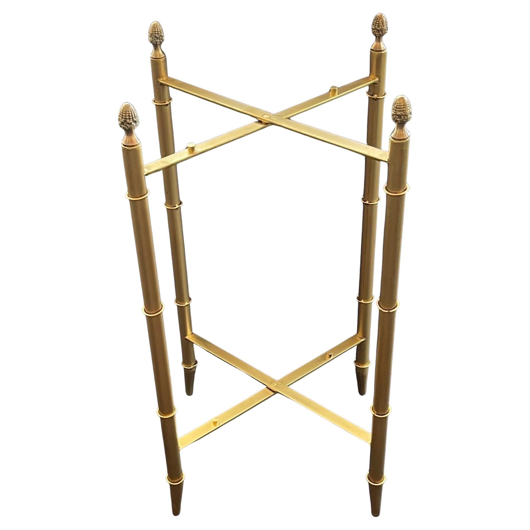 Wunderbare Bambus Runde gemalt Chinoiserie Tole zwei Etagen Seite Ende Tablett Tabelle (Metall) im Angebot
