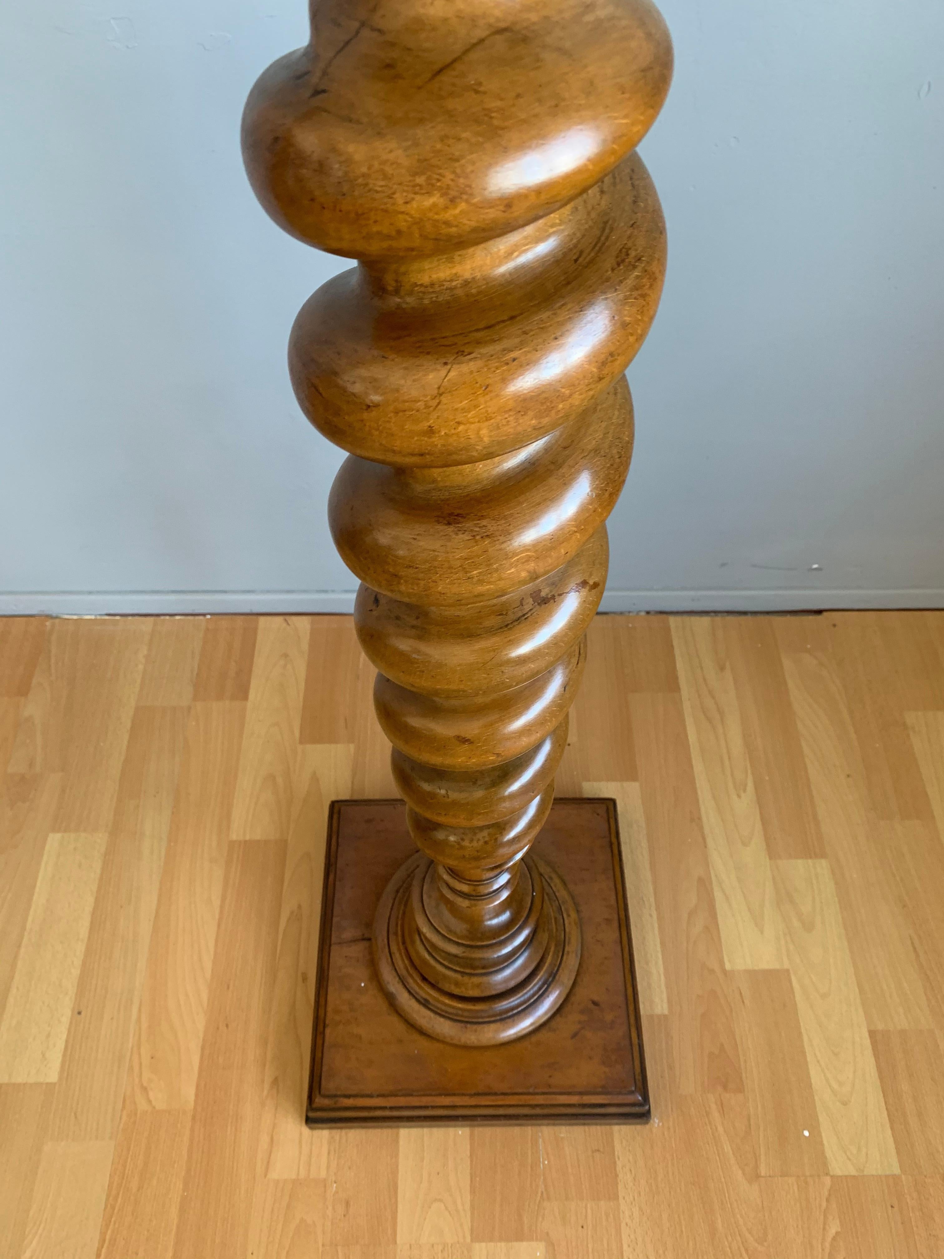 Wonderful Barley Twist Walnut and Beechwood Sculpture Stand Pedestal, circa 1900 11